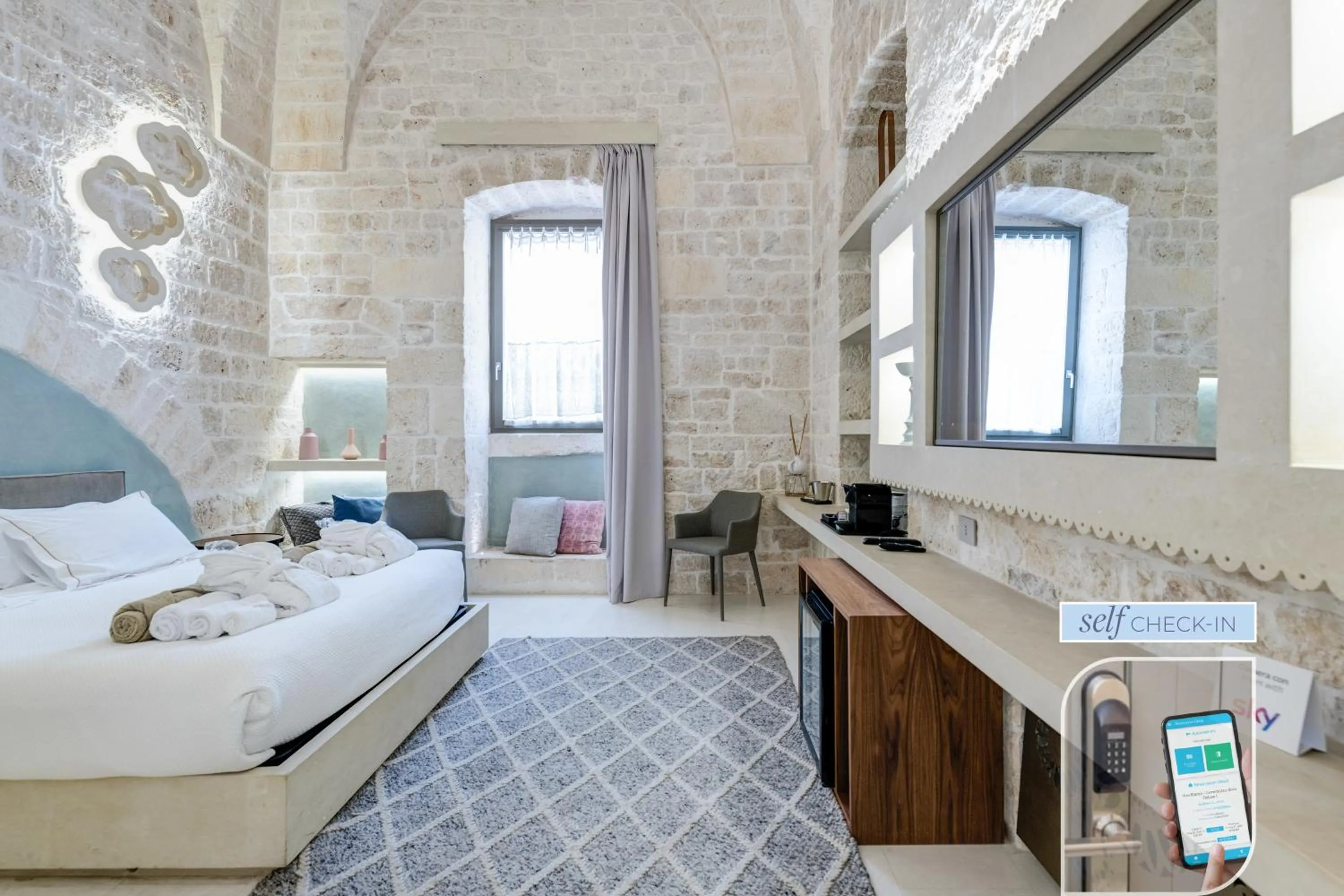 Bedroom, Bed in Vico Bianco Raro Smart Rooms Collection