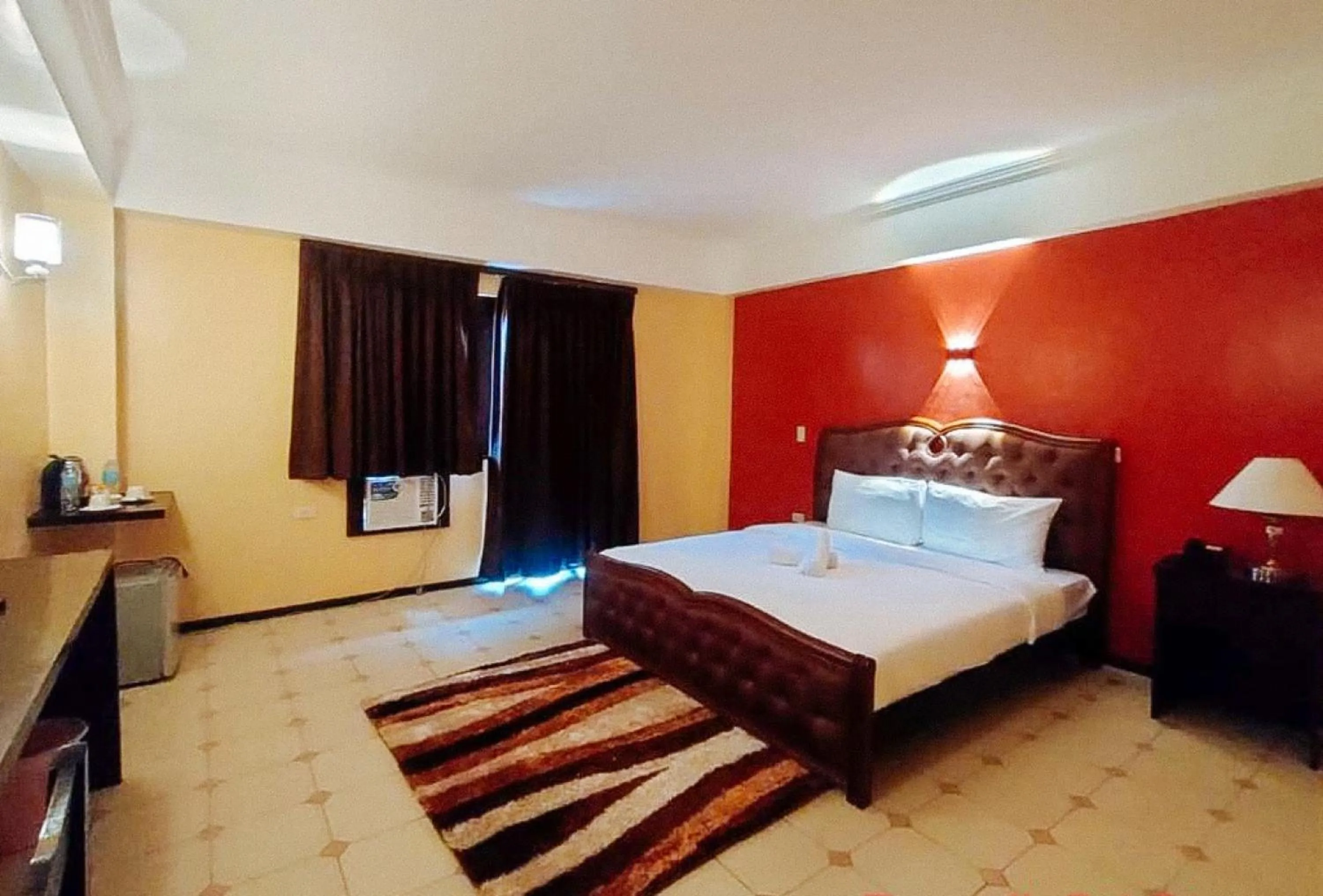 Bed in RedDoorz at Carlton-Martin Hotel Masbate City