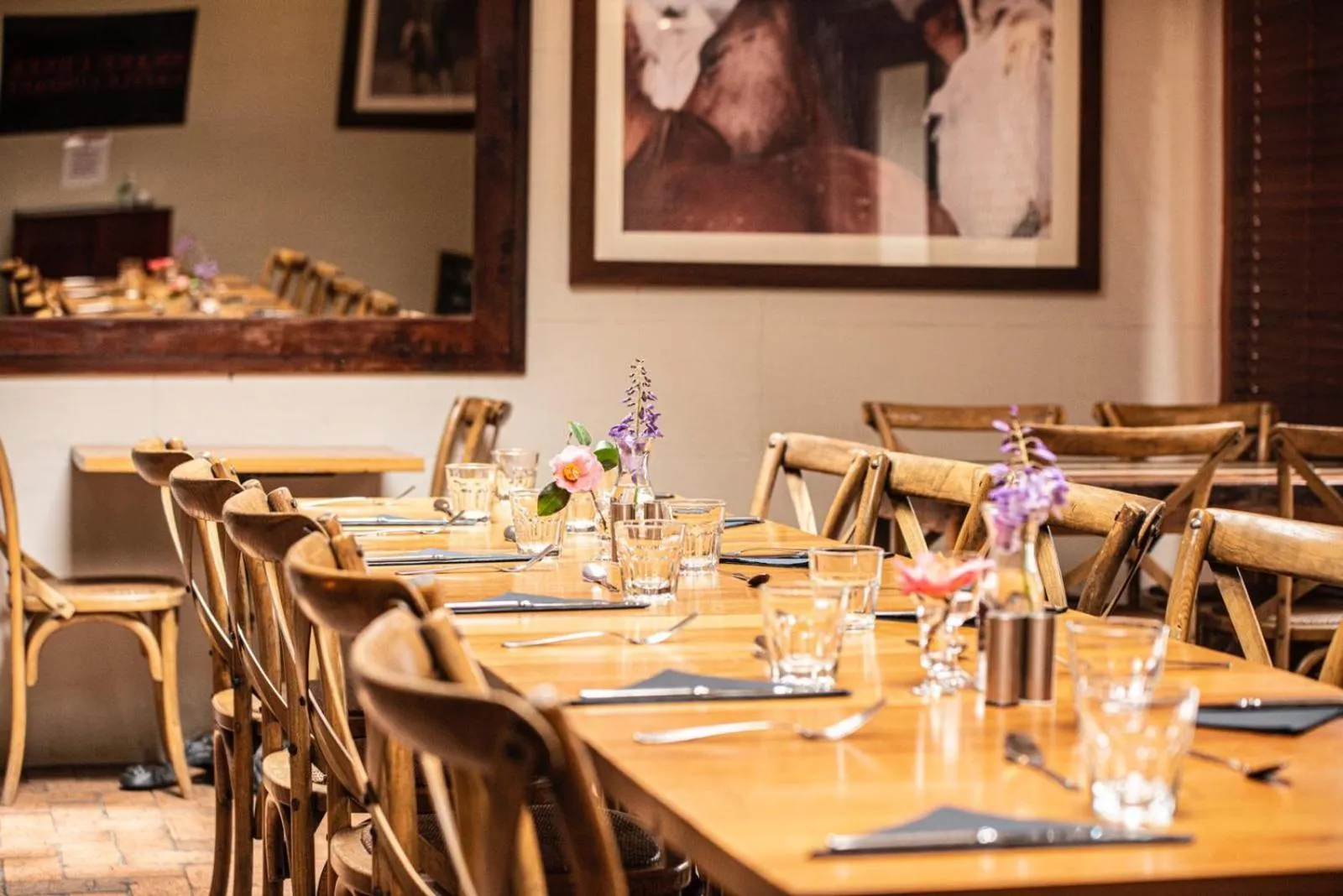 Restaurant/places to eat in Royal Hotel Mandurama