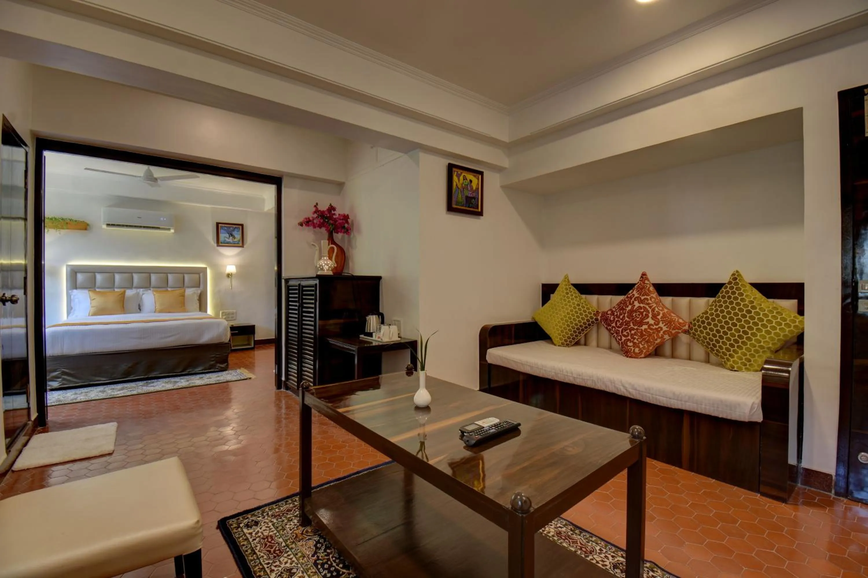 Photo of the whole room, Bed in Elite Hotel