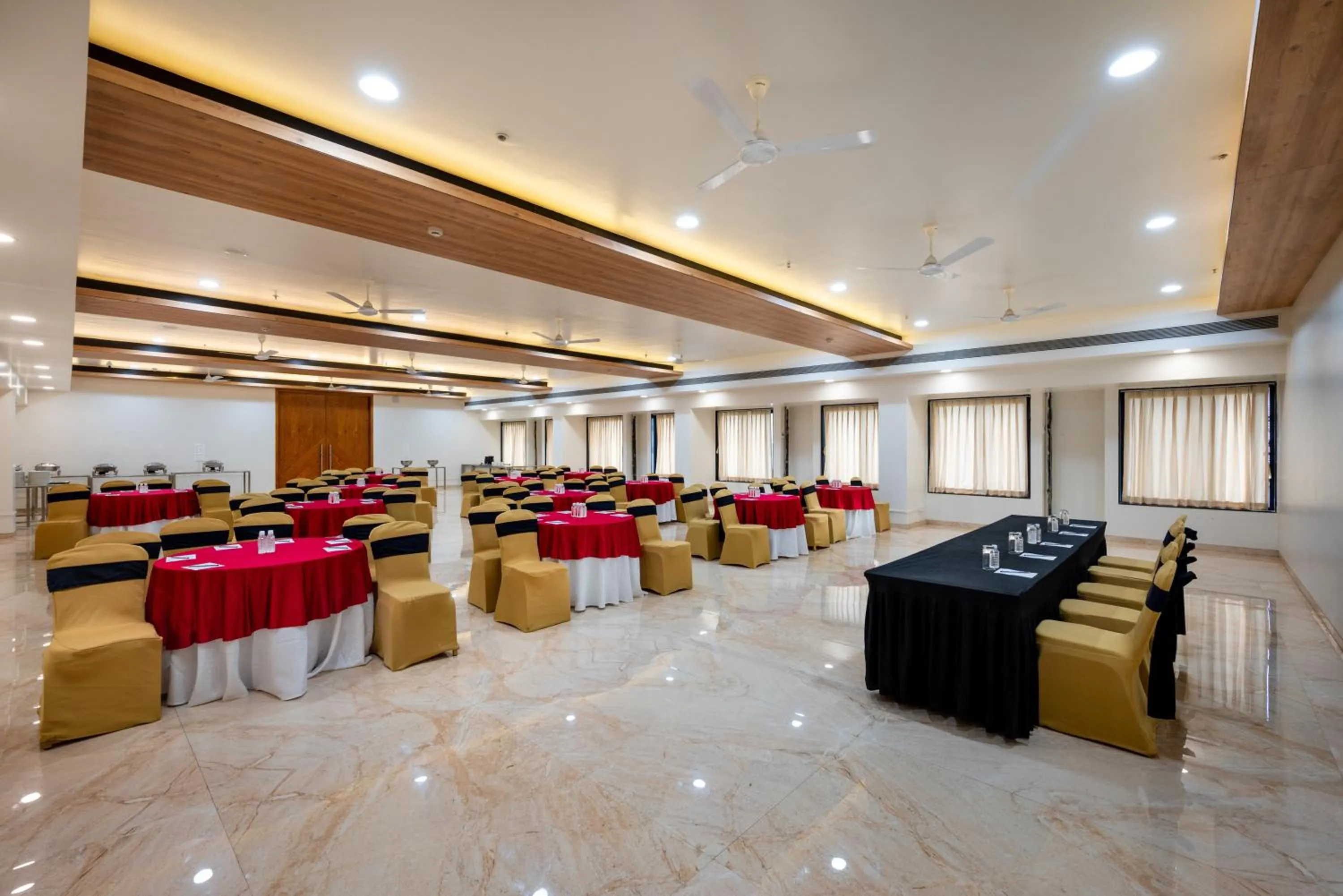 Banquet/Function facilities in Enrise by Sayaji Aurangabad