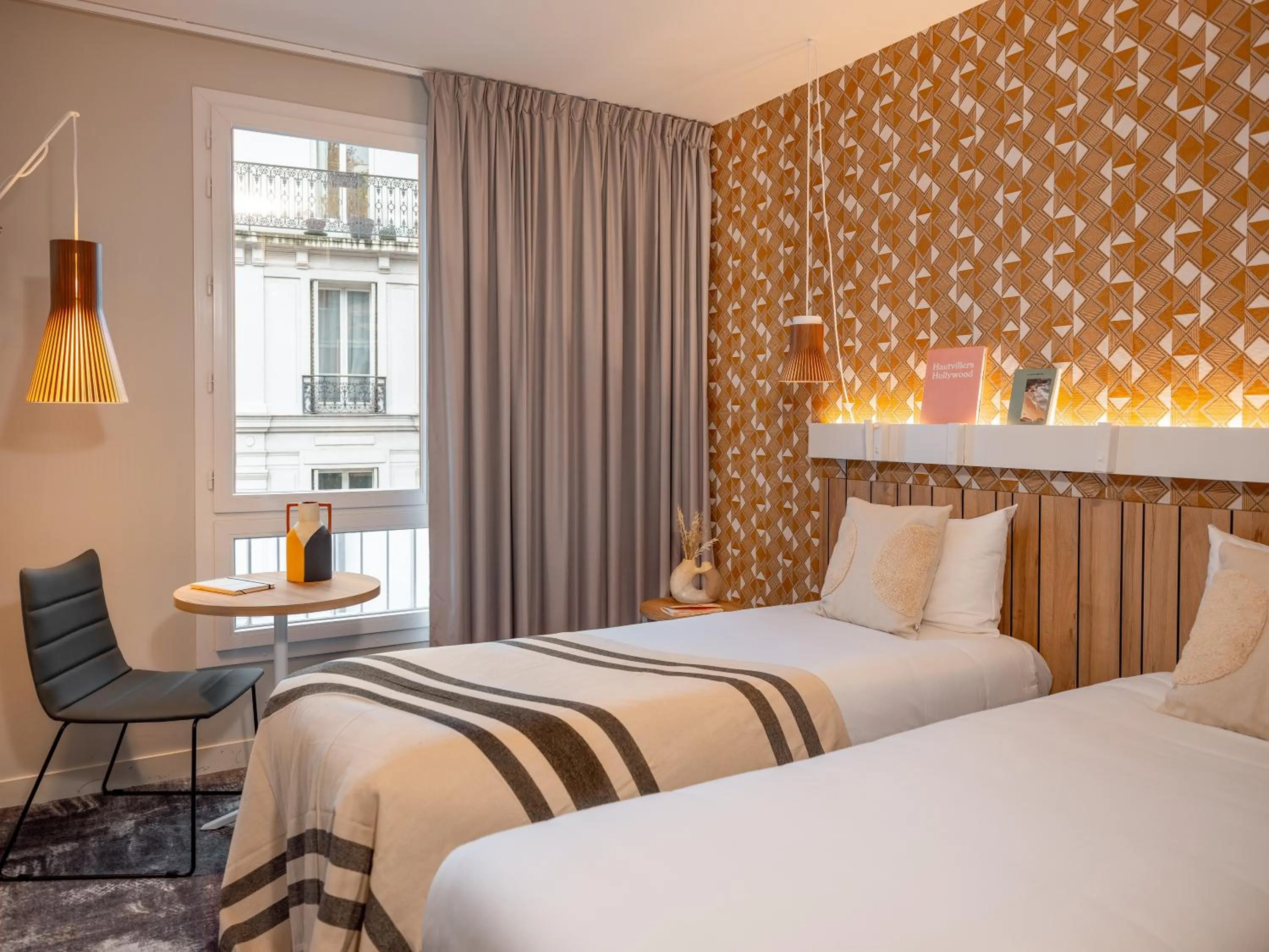 Bedroom, Bed in Ibis Paris Gare Montparnasse Catalogne