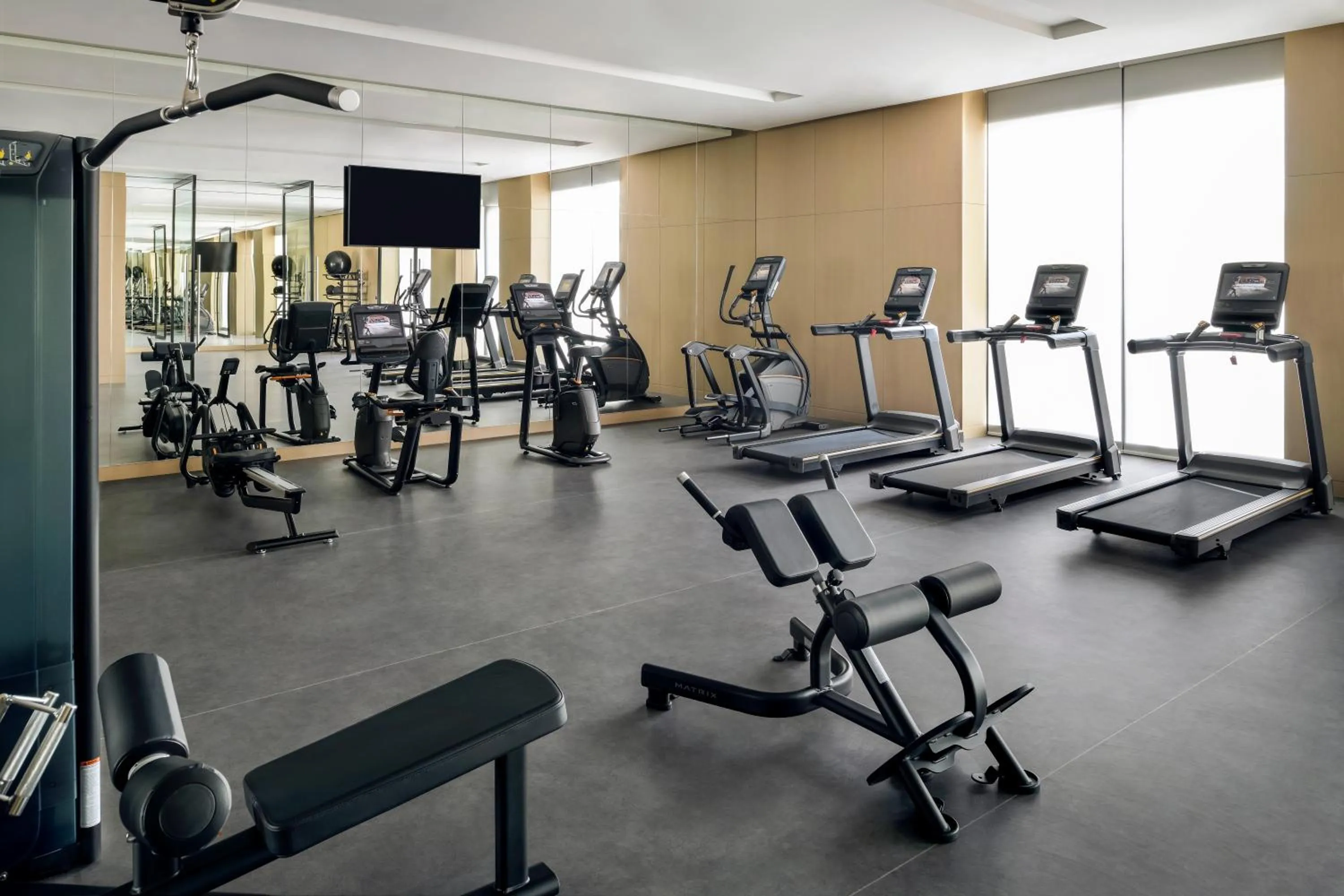 Fitness centre/facilities in Mövenpick Resort Al Marjan Island
