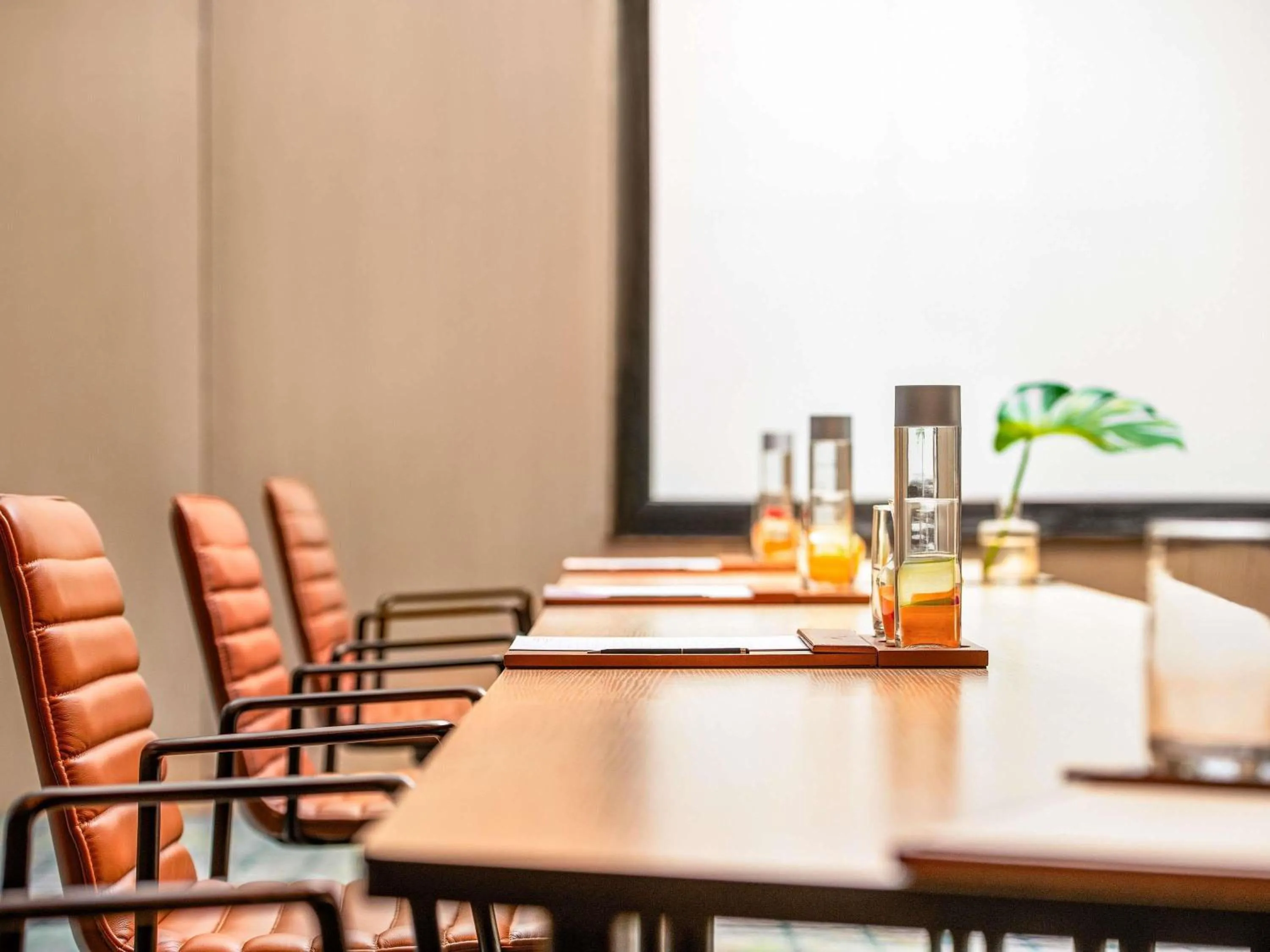 Meeting/conference room in Mövenpick Resort Al Marjan Island