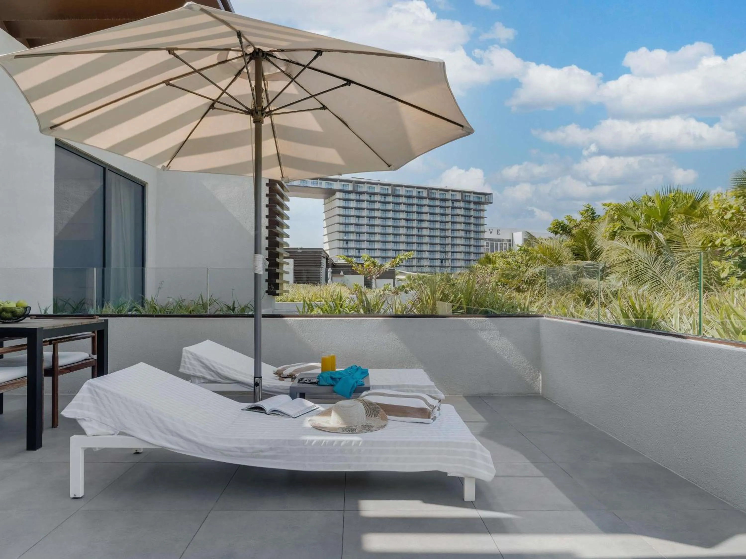 Bedroom in Mövenpick Resort Al Marjan Island