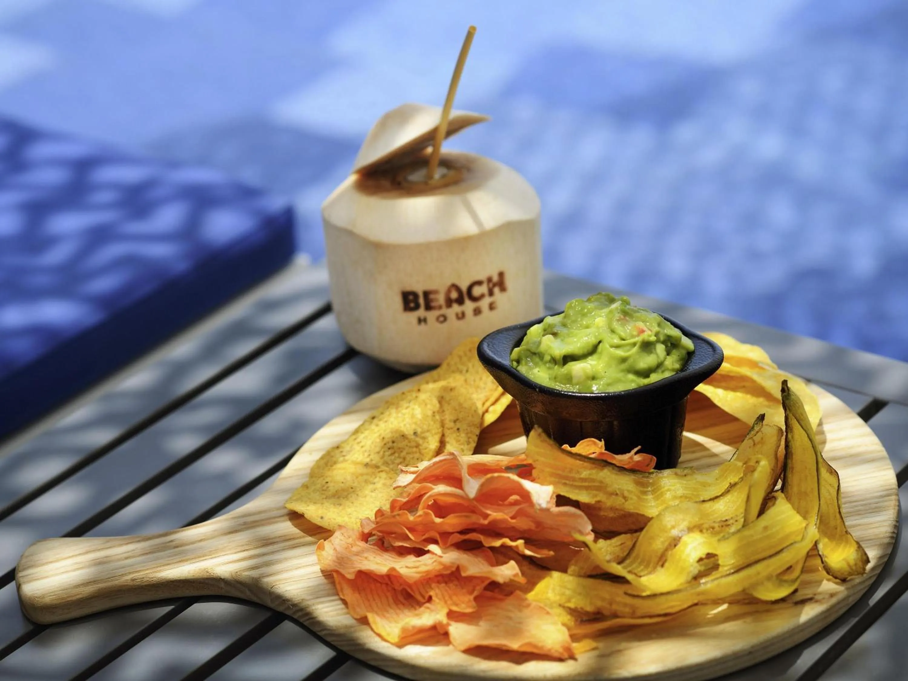 Restaurant/places to eat in Mövenpick Resort Al Marjan Island