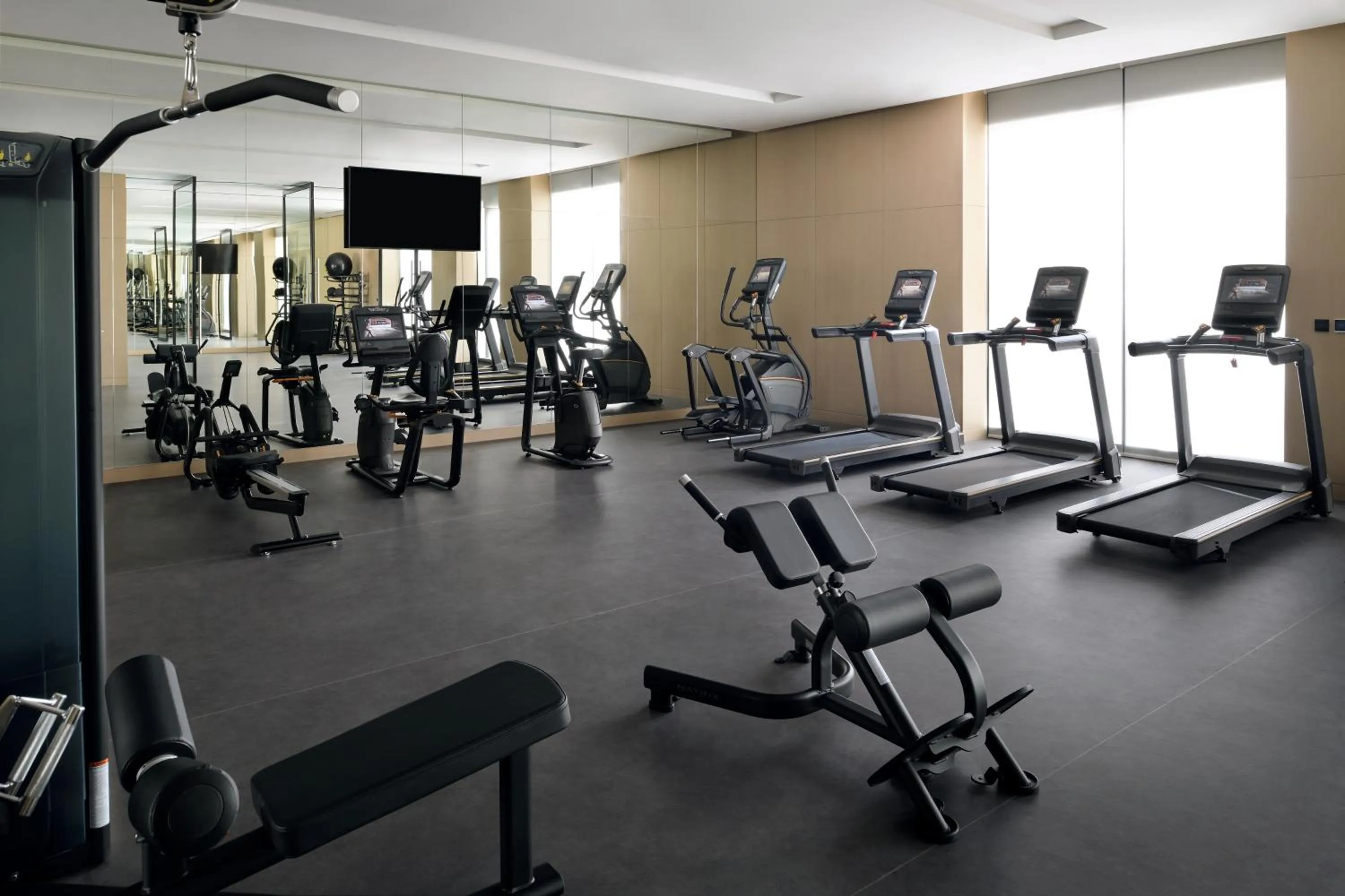Fitness centre/facilities in Mövenpick Resort Al Marjan Island