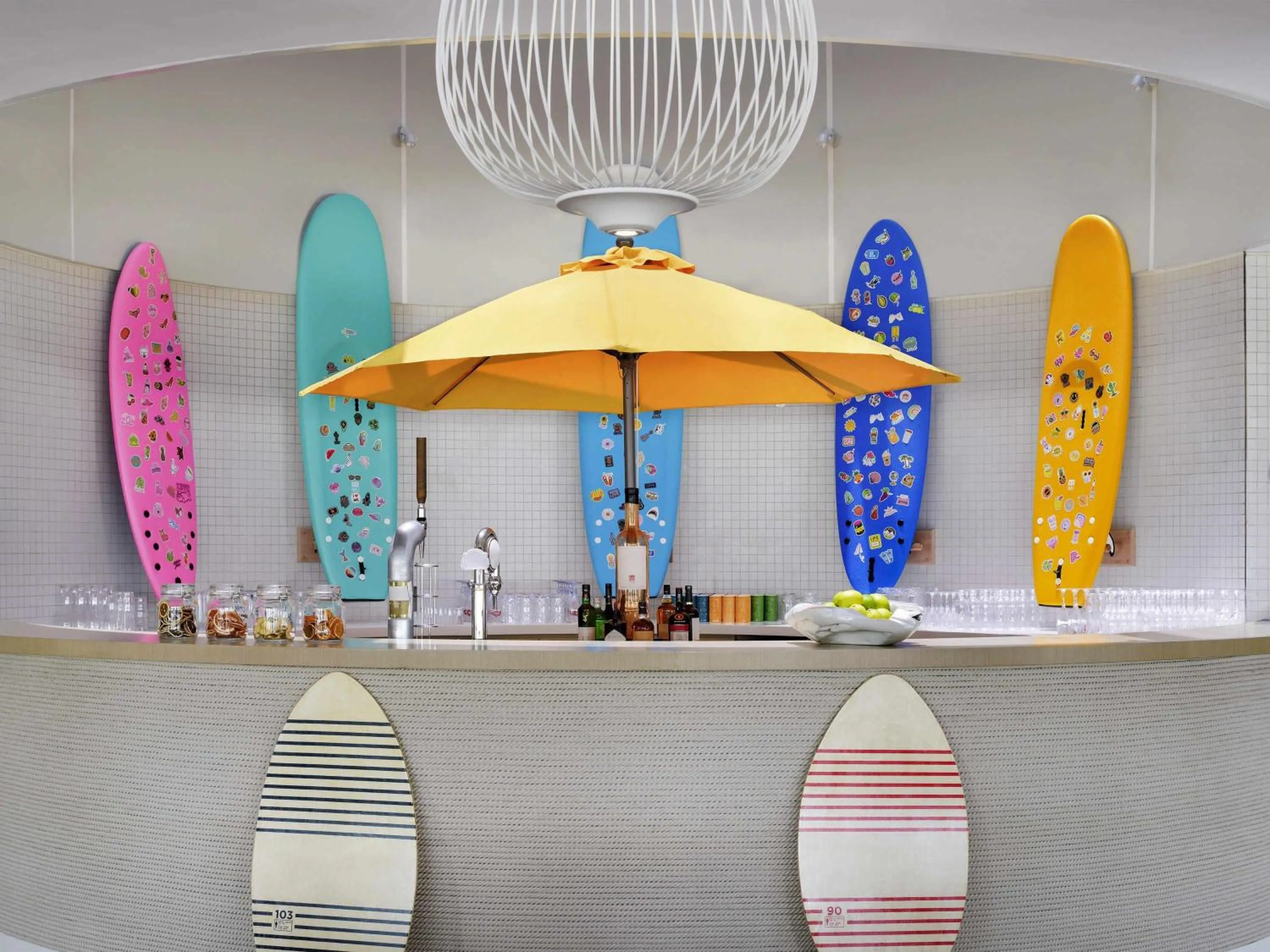 Restaurant/places to eat in Mövenpick Resort Al Marjan Island