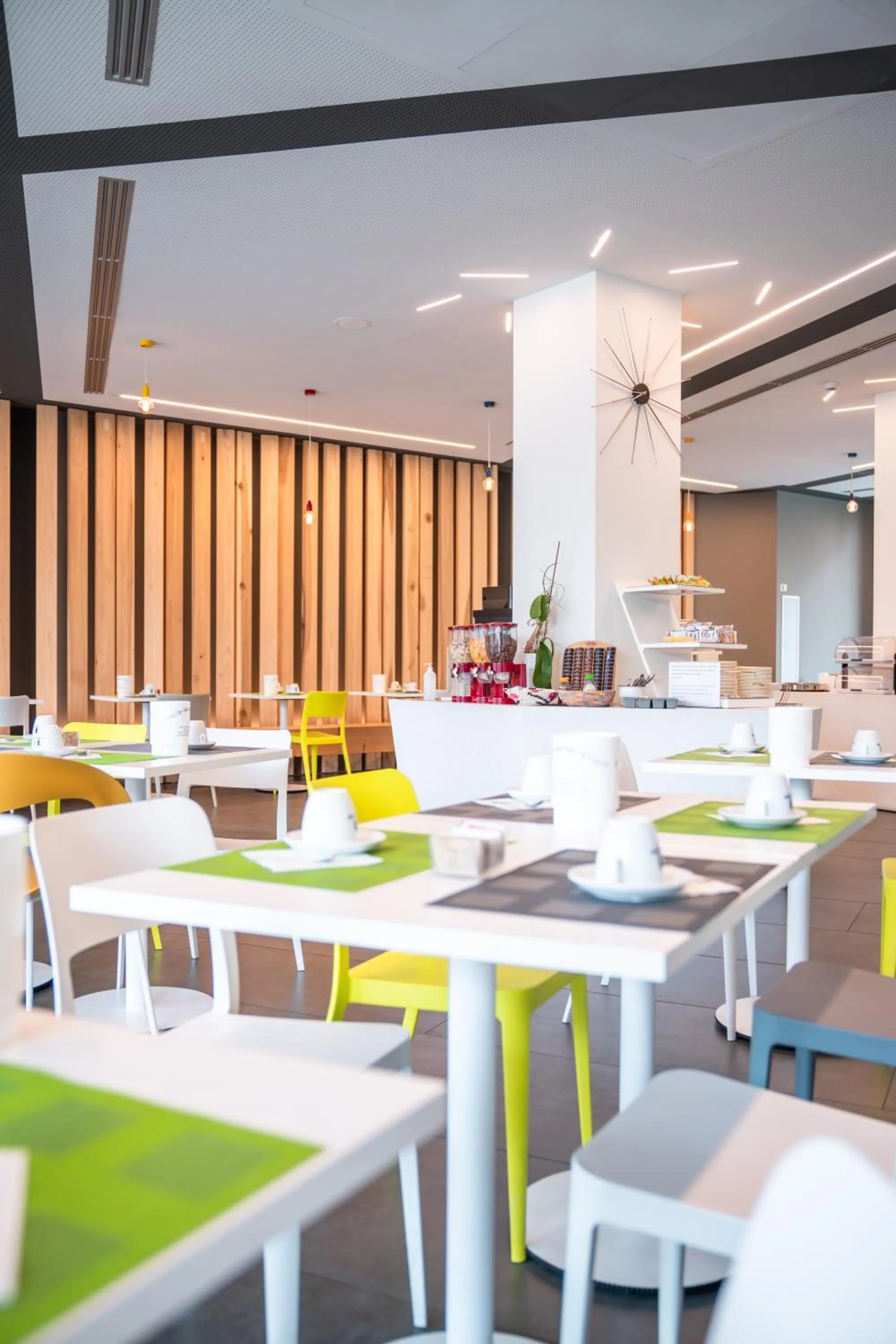 Restaurant/places to eat in Hotel Stadio