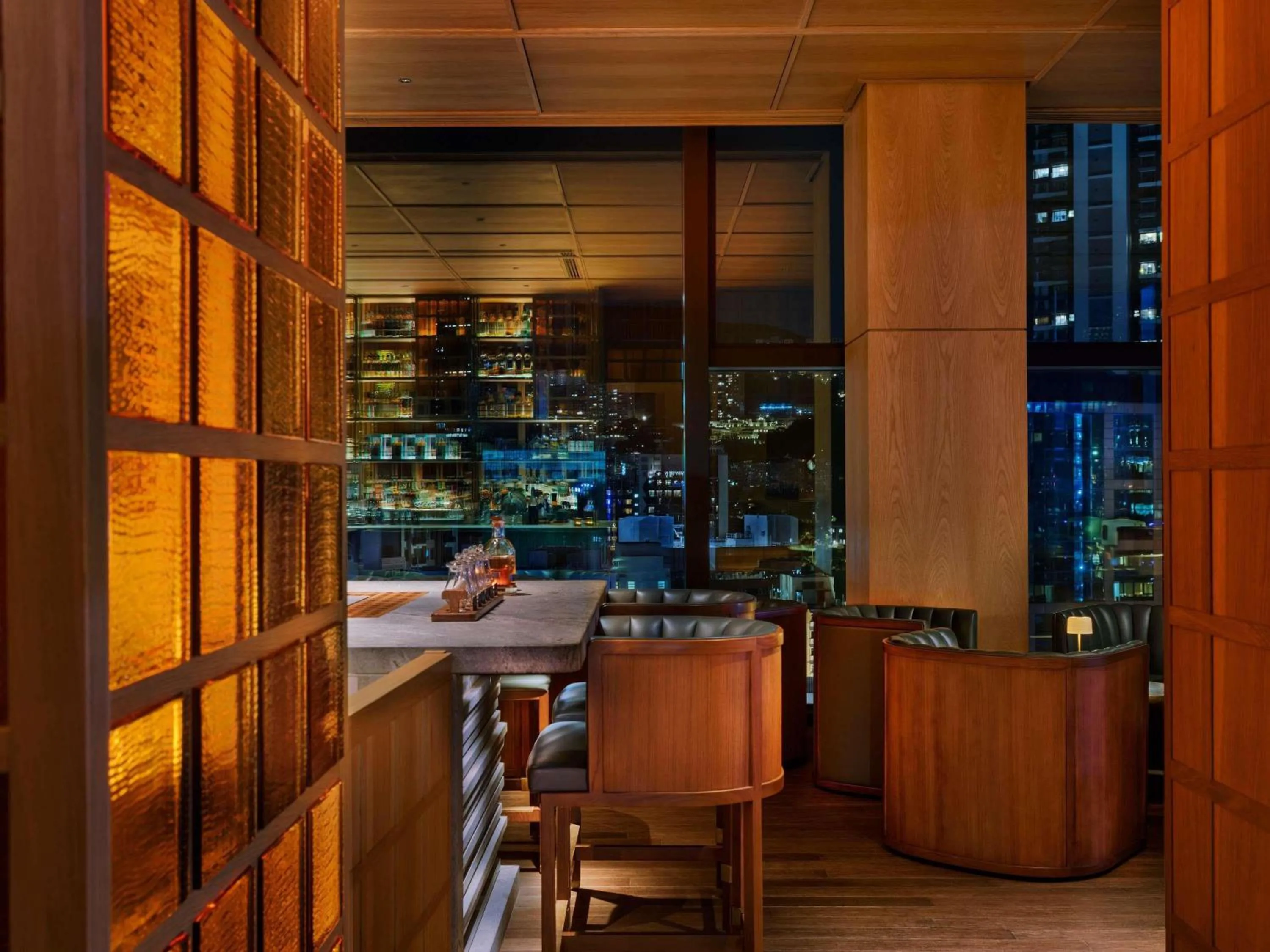 Lounge or bar in AKI Hotel Hong Kong - MGallery Collection