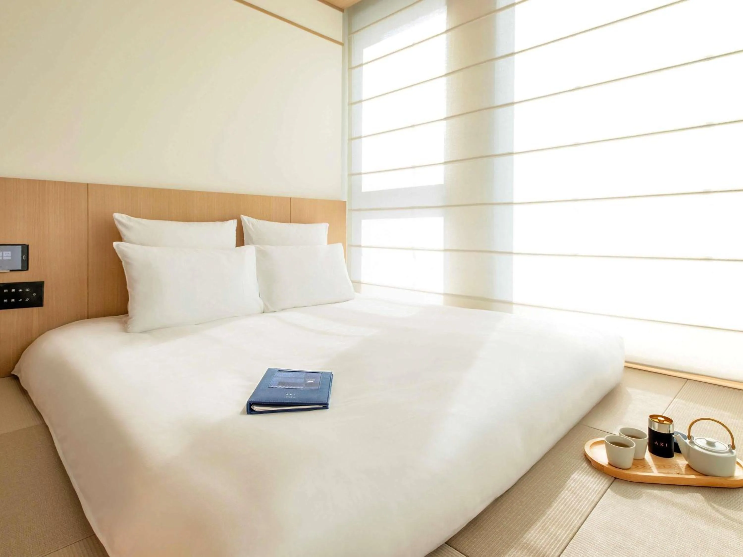 Bedroom, Bed in AKI Hotel Hong Kong - MGallery Collection