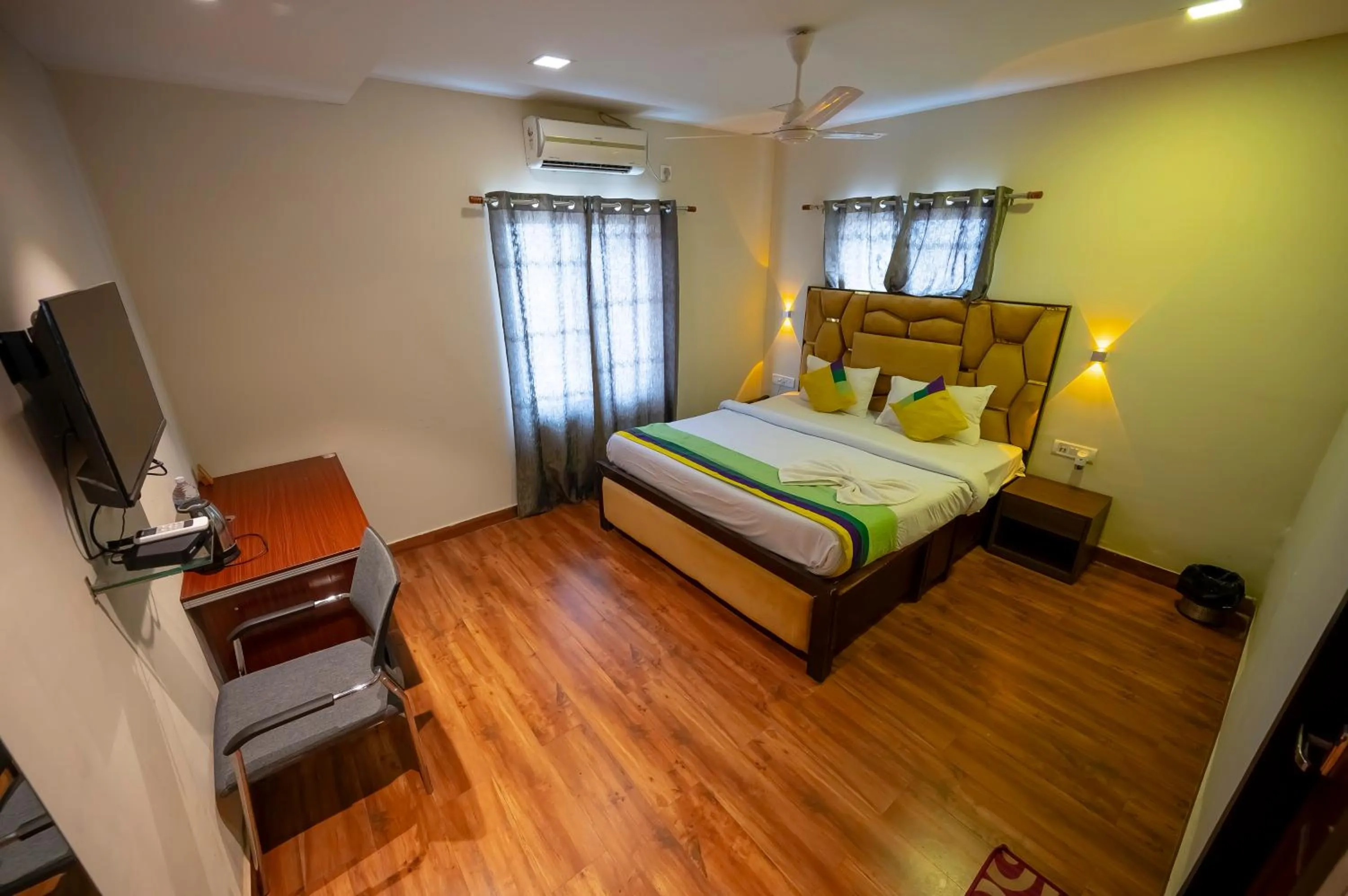 Bed in HOTEL MITTAL GARDEN