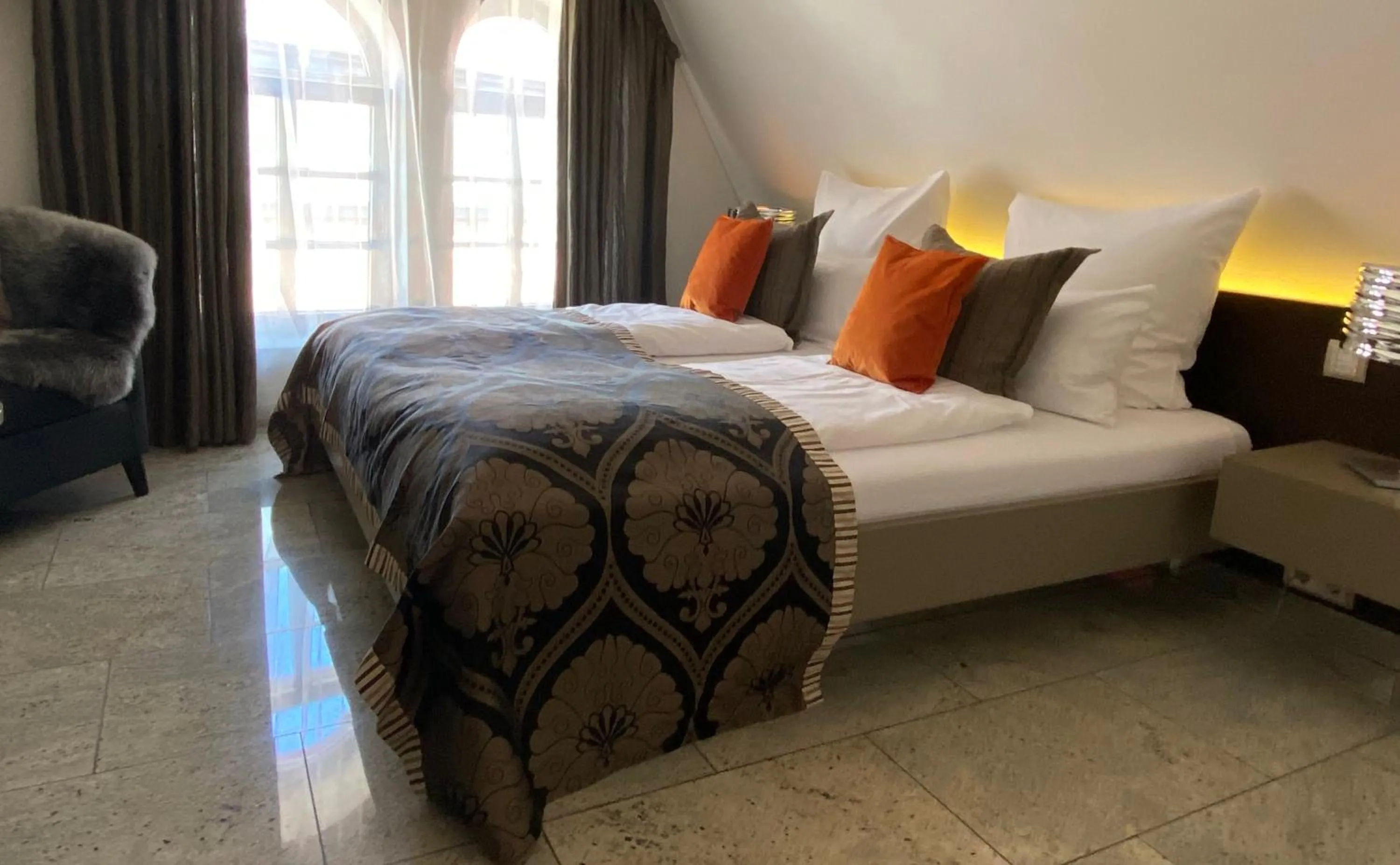 Bed in Kaiser Kulturhotel