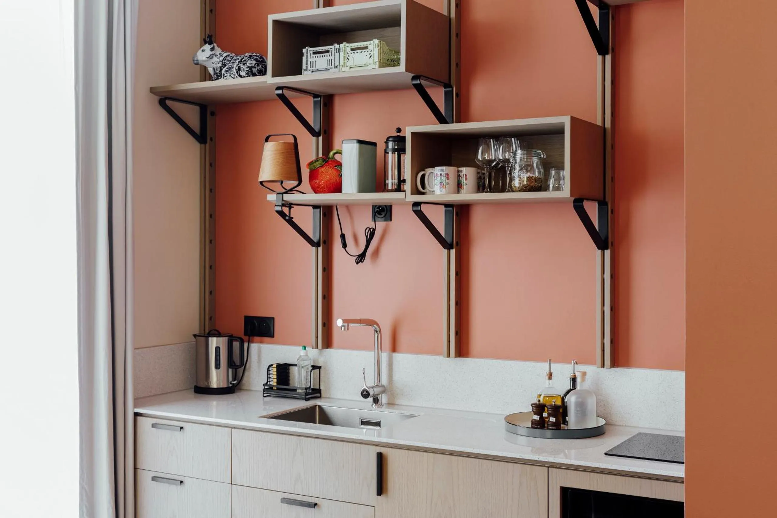 Kitchen or kitchenette in Hôtel Préfecture - Entrée autonome, réception en ligne - Encore Mieux