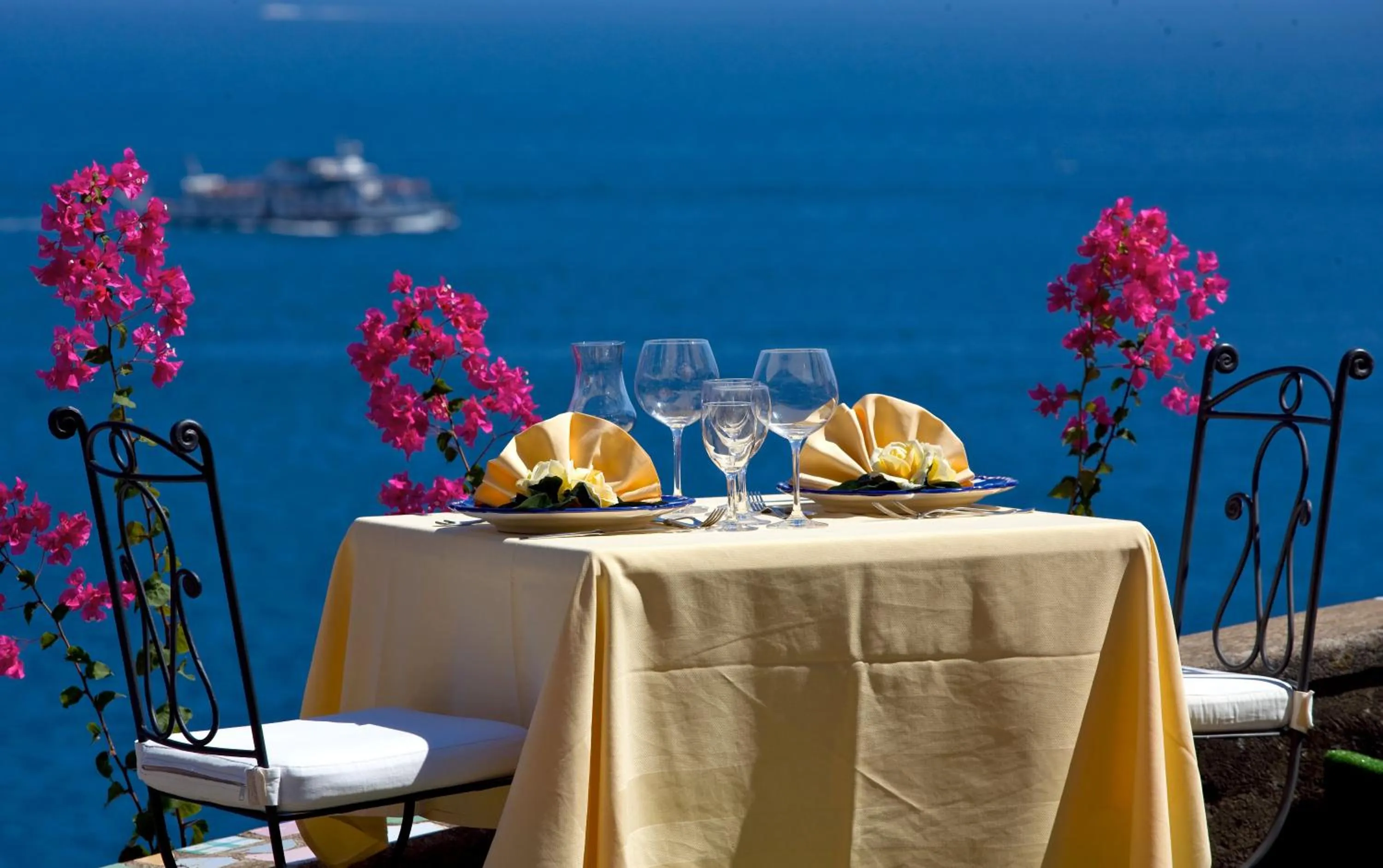 Restaurant/places to eat in Hotel Onda Verde