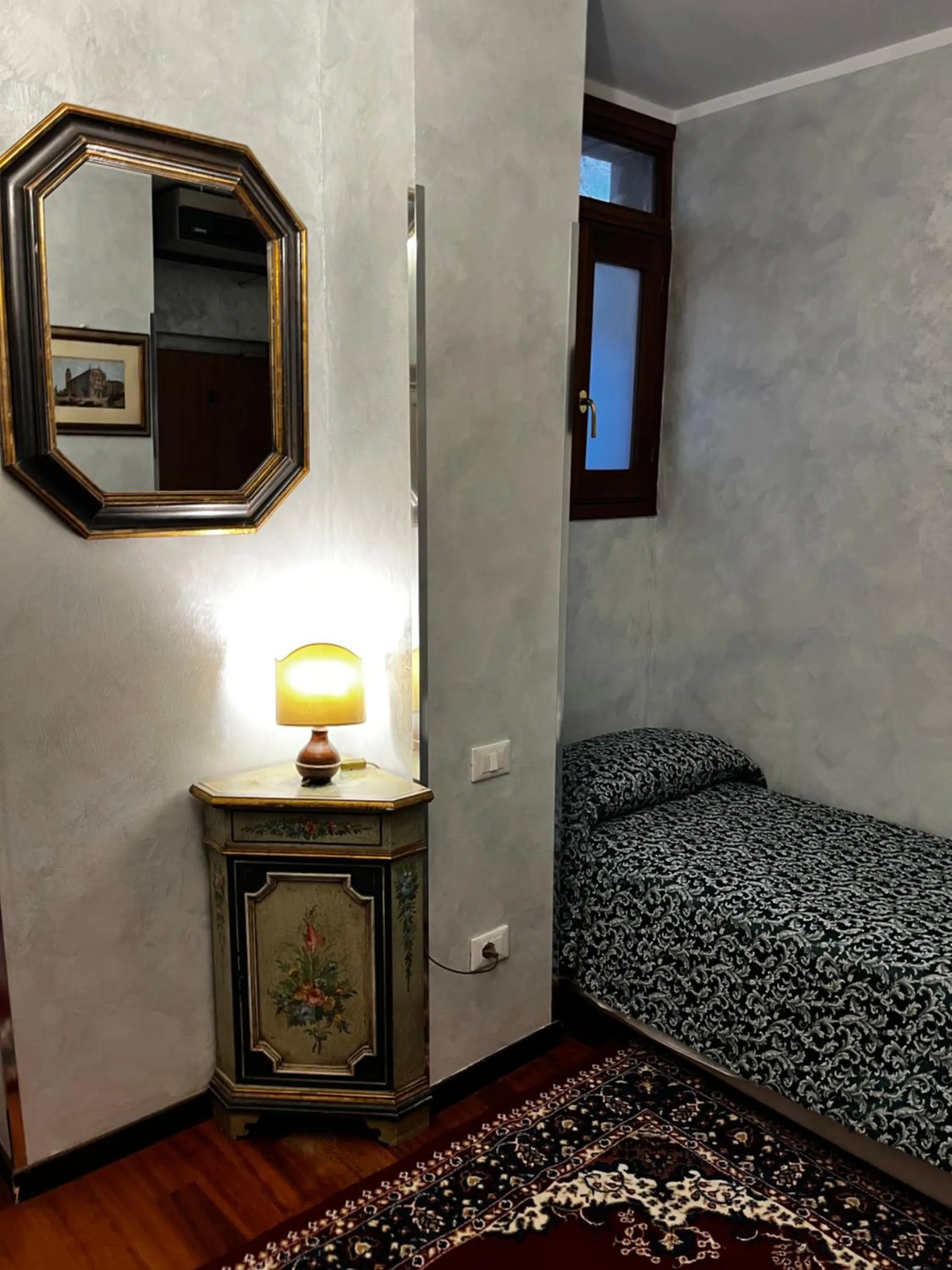 Bed in Hotel Malibran