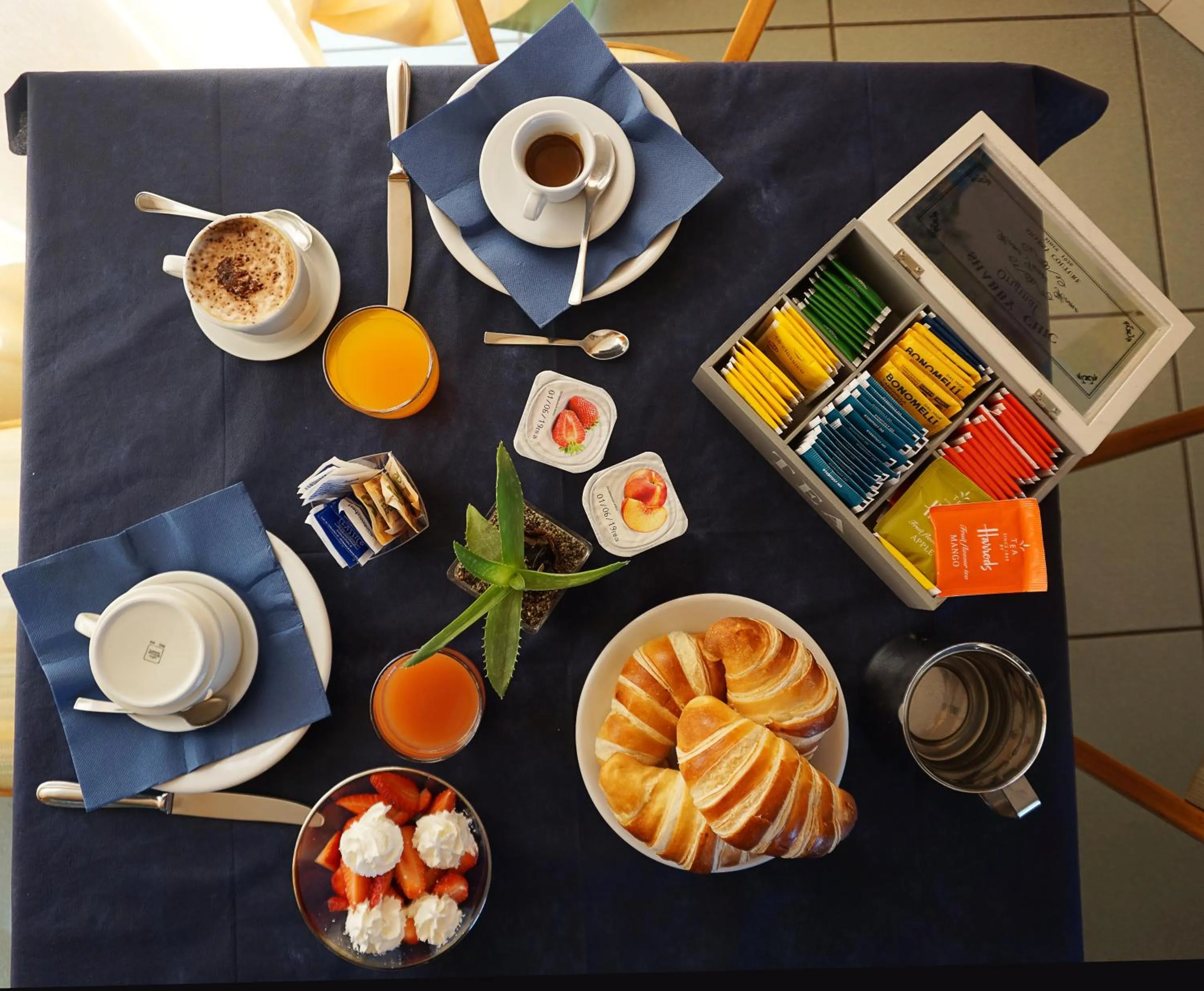 Food and drinks in Hotel Rosetta