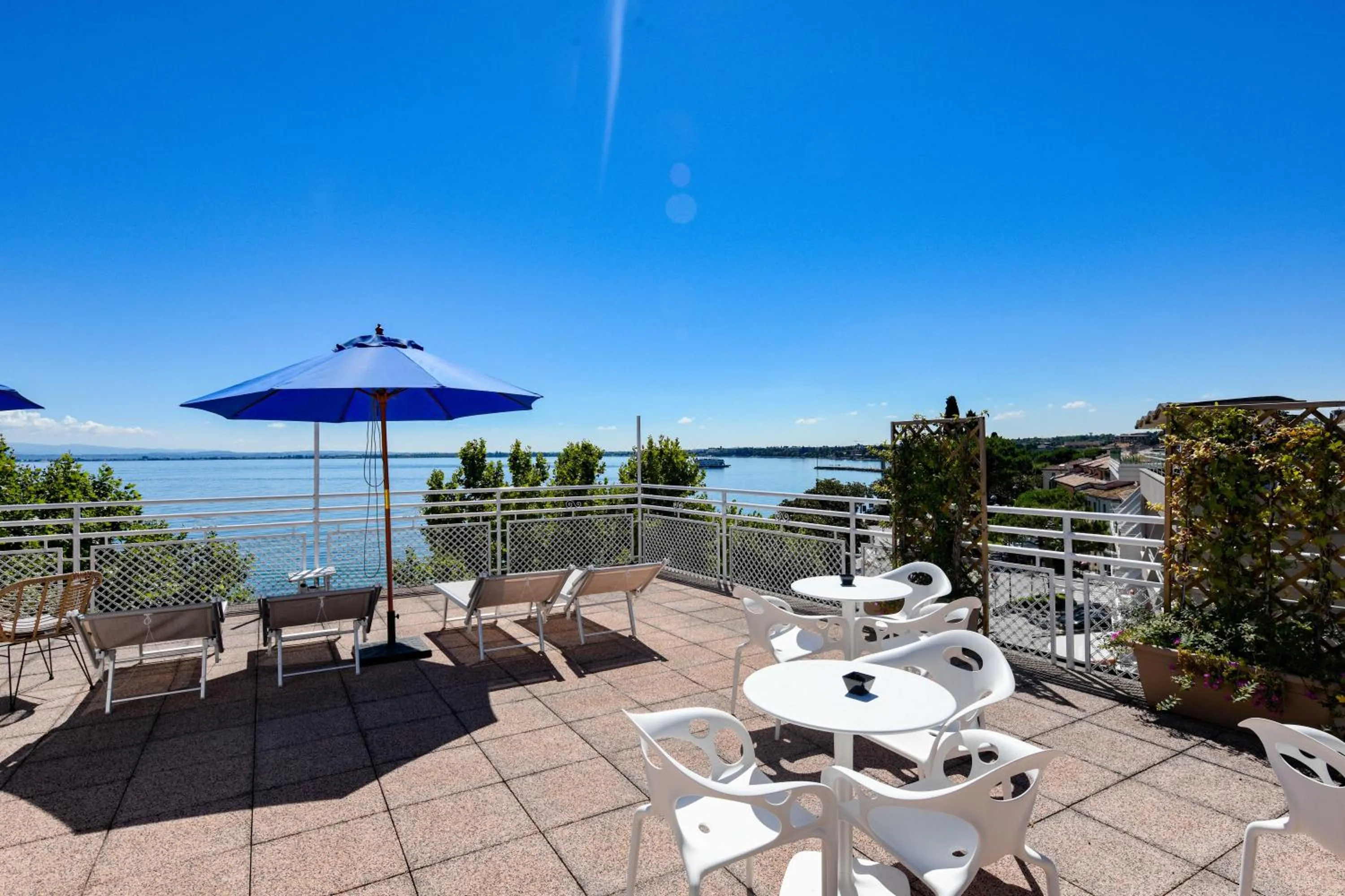 Balcony/Terrace in Hotel Aurora
