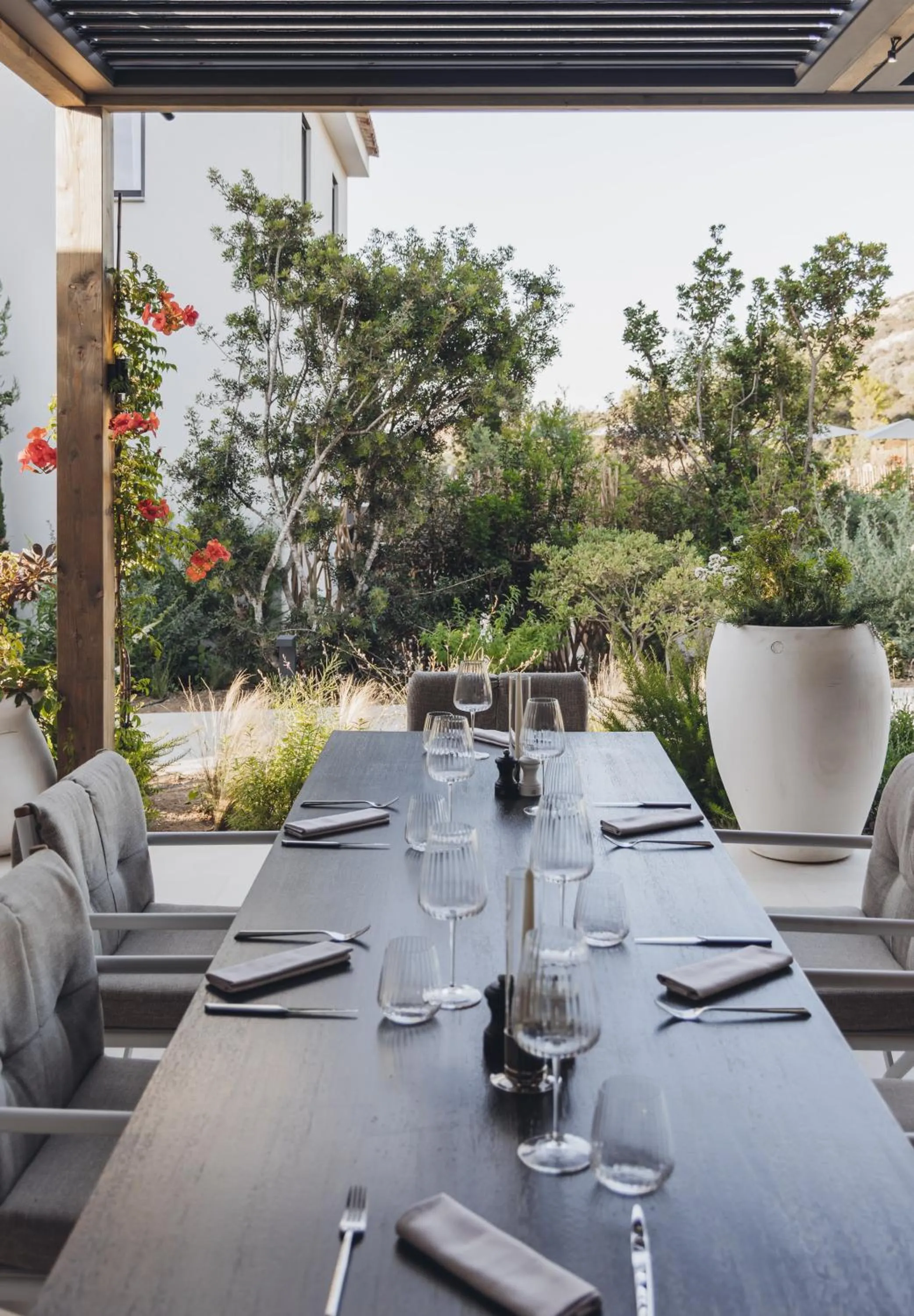 Restaurant/places to eat in Casa Paradisu