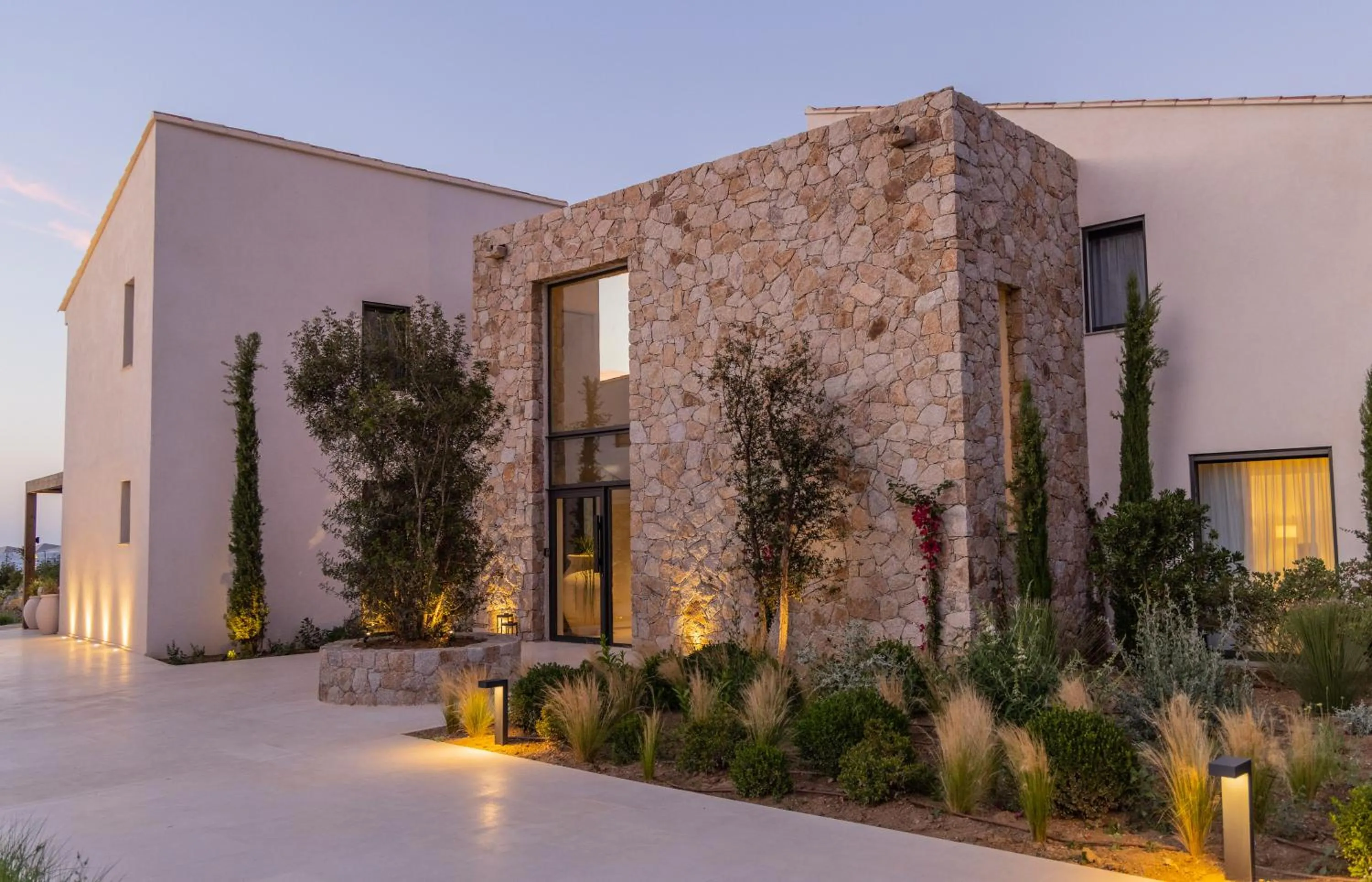 Property building in Casa Paradisu