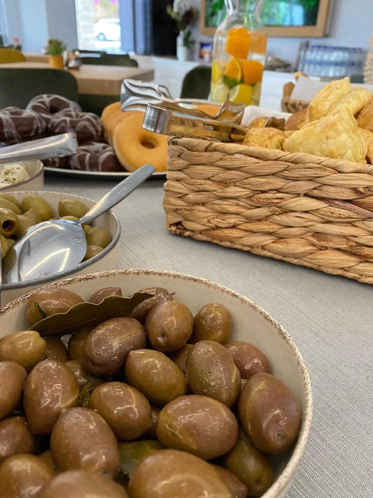 Buffet breakfast in Panorama Hill Hotel