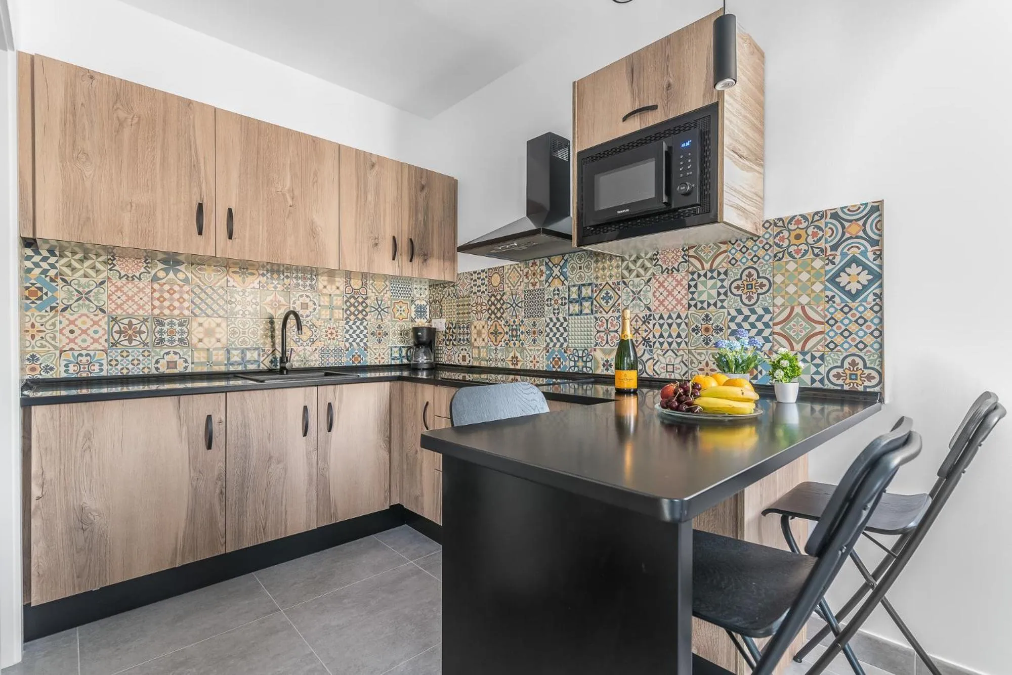 Kitchen or kitchenette in Open Sea Suites