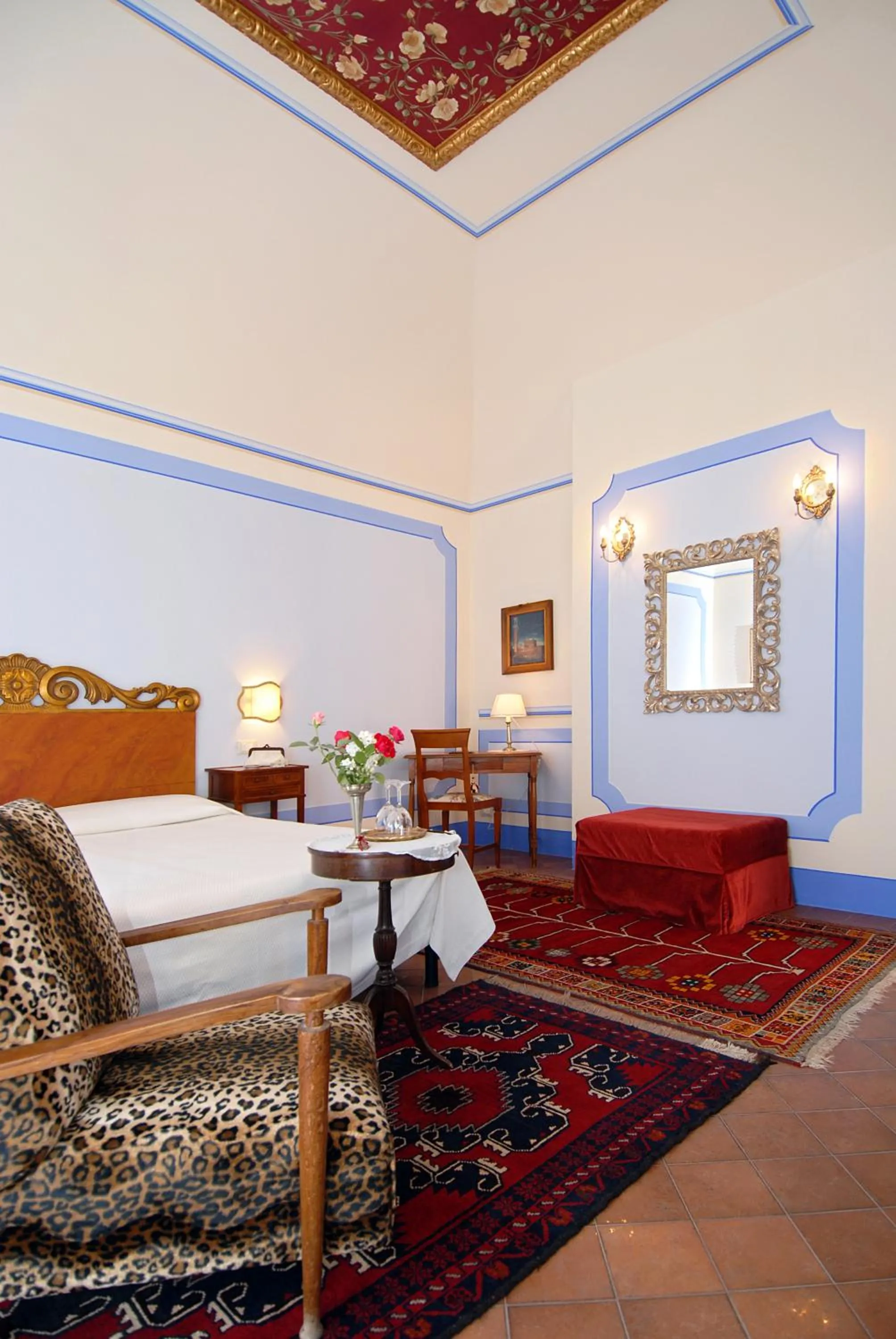 Living room, Bed in Il Rondò Boutique Hotel