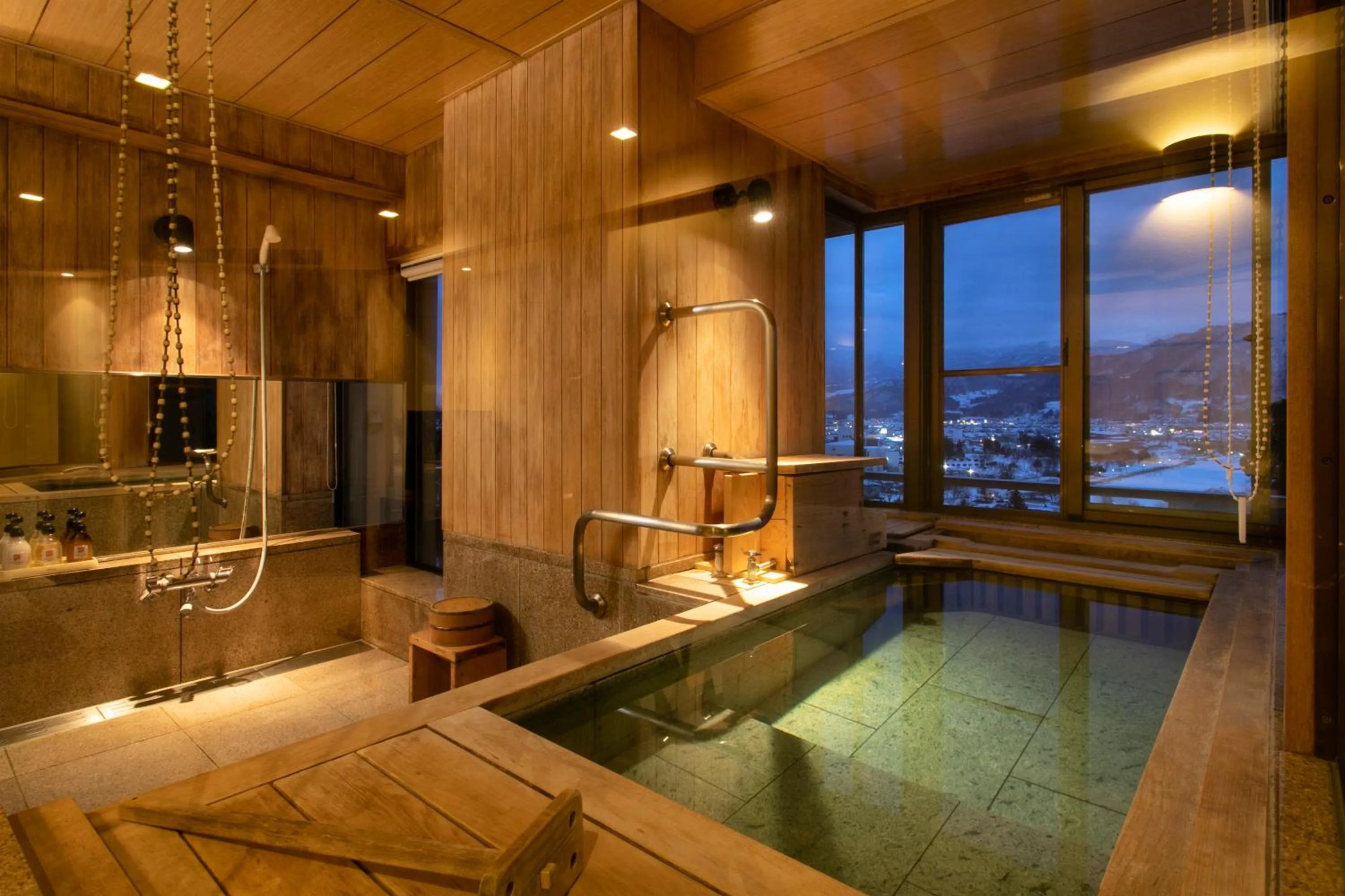 Hot Spring Bath in Hayamakan