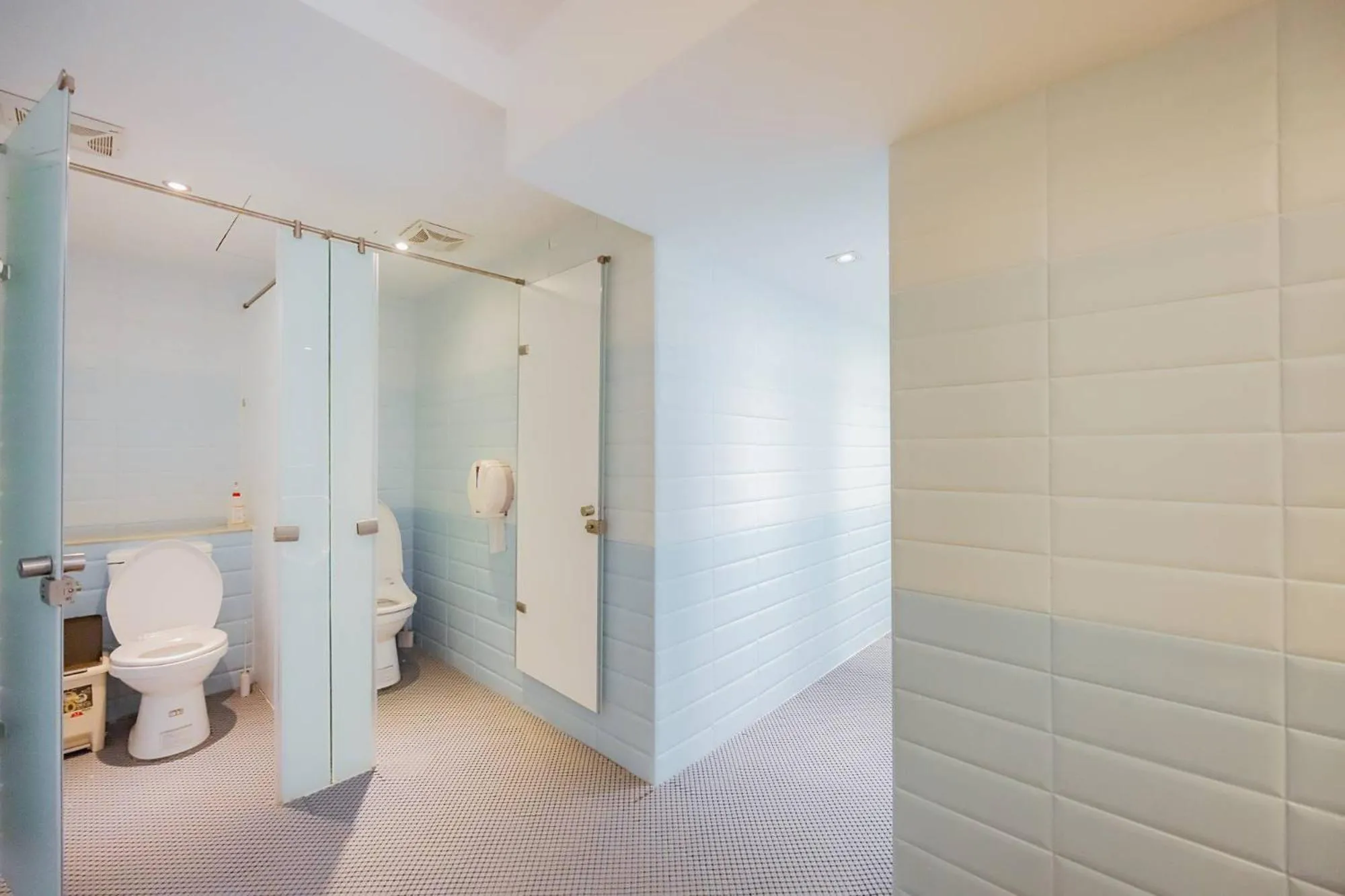 Shower in 苓旅松山館 Lininn Tapei Arena