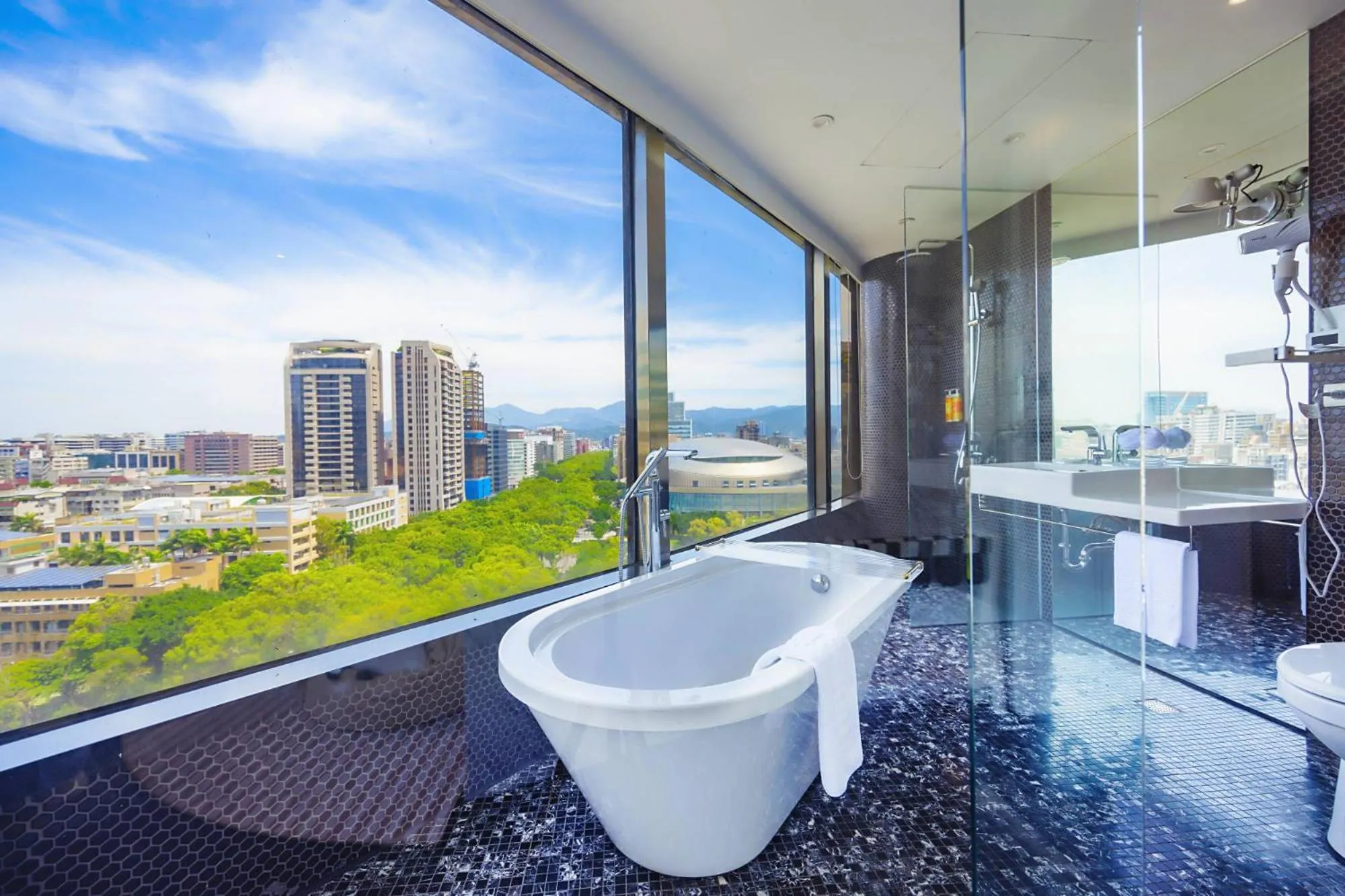 Bath in 苓旅松山館 Lininn Tapei Arena