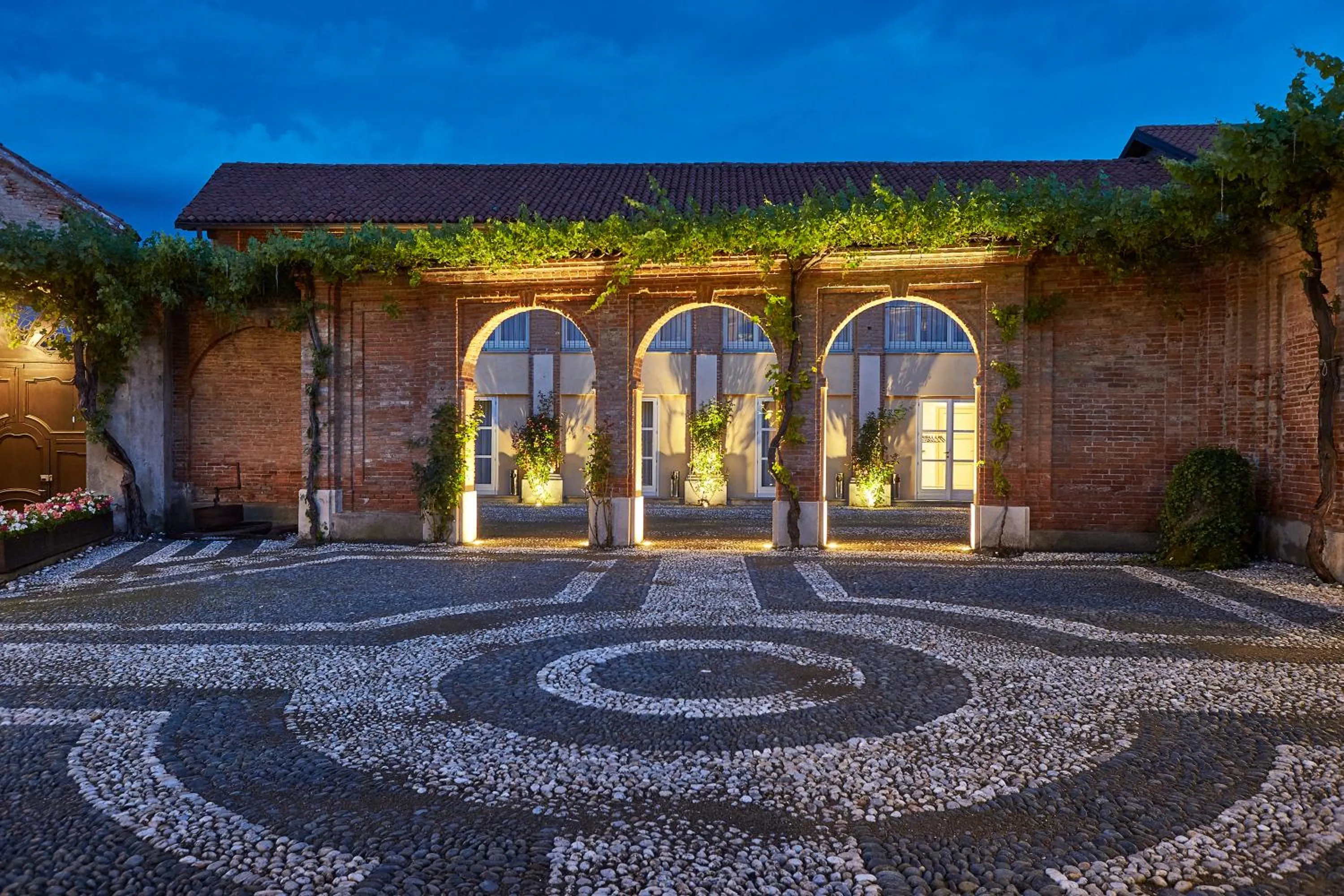 Property building in Sina Villa Matilde