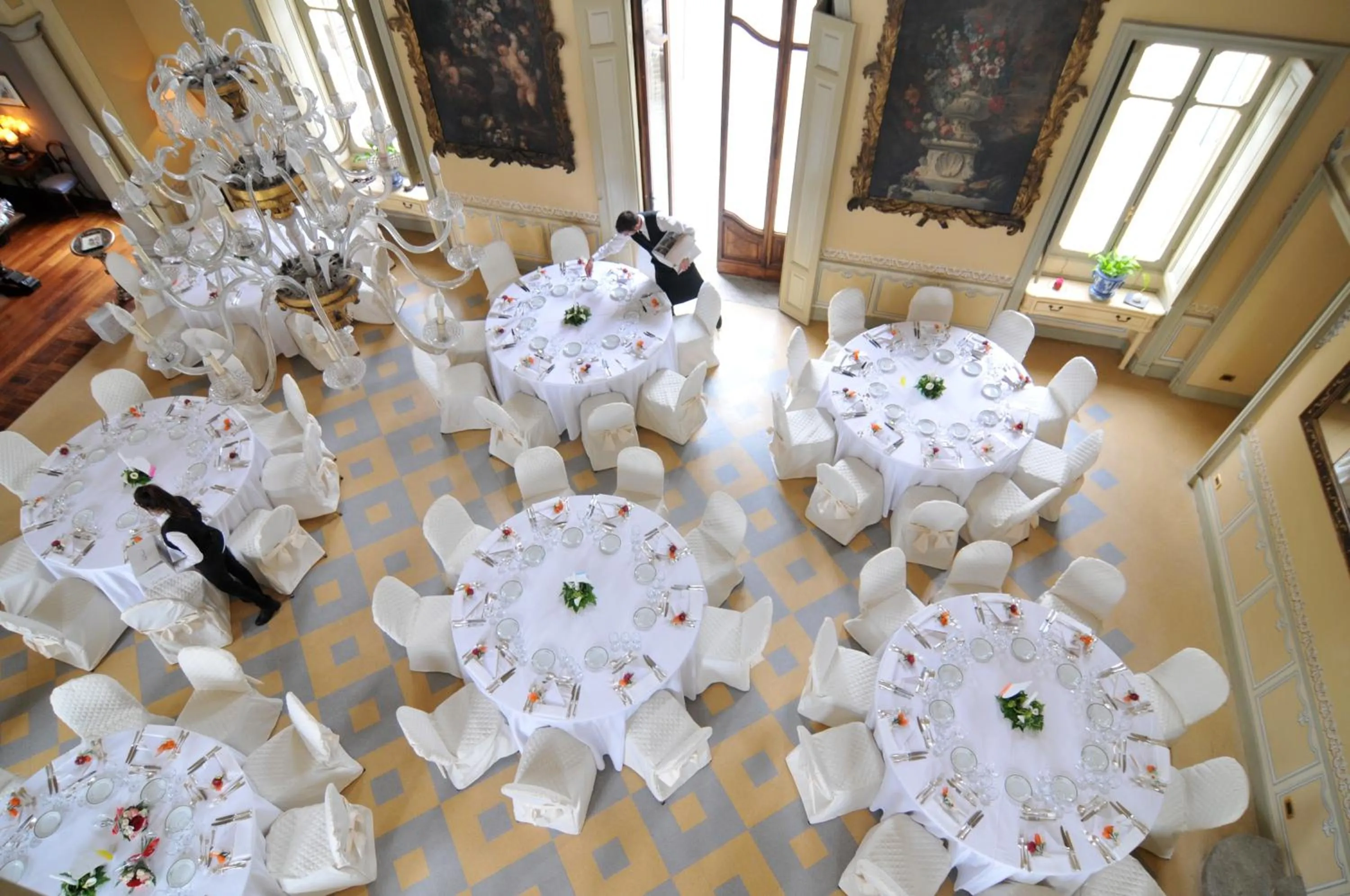 Banquet/Function facilities in Sina Villa Matilde