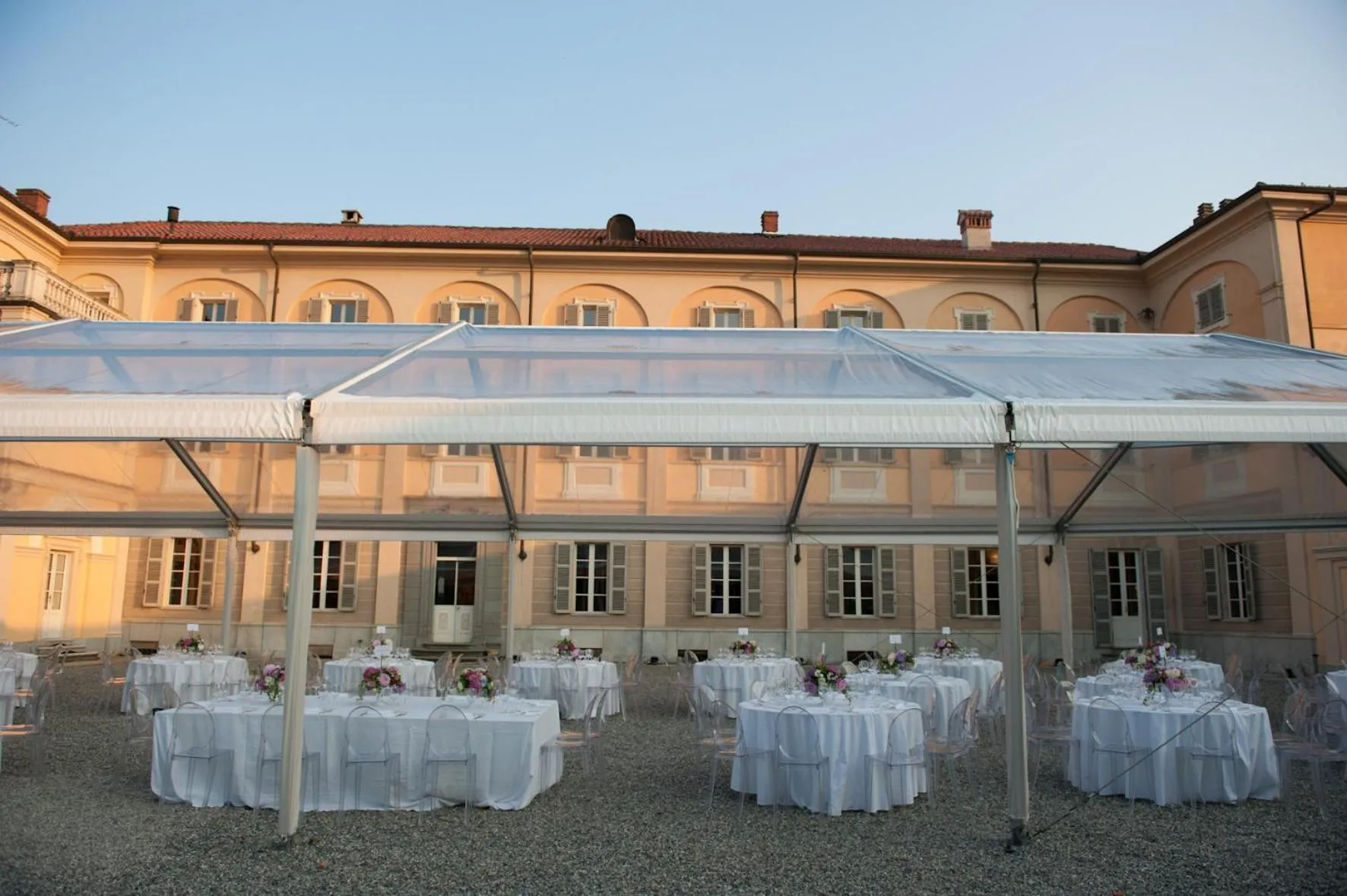 Banquet/Function facilities in Sina Villa Matilde