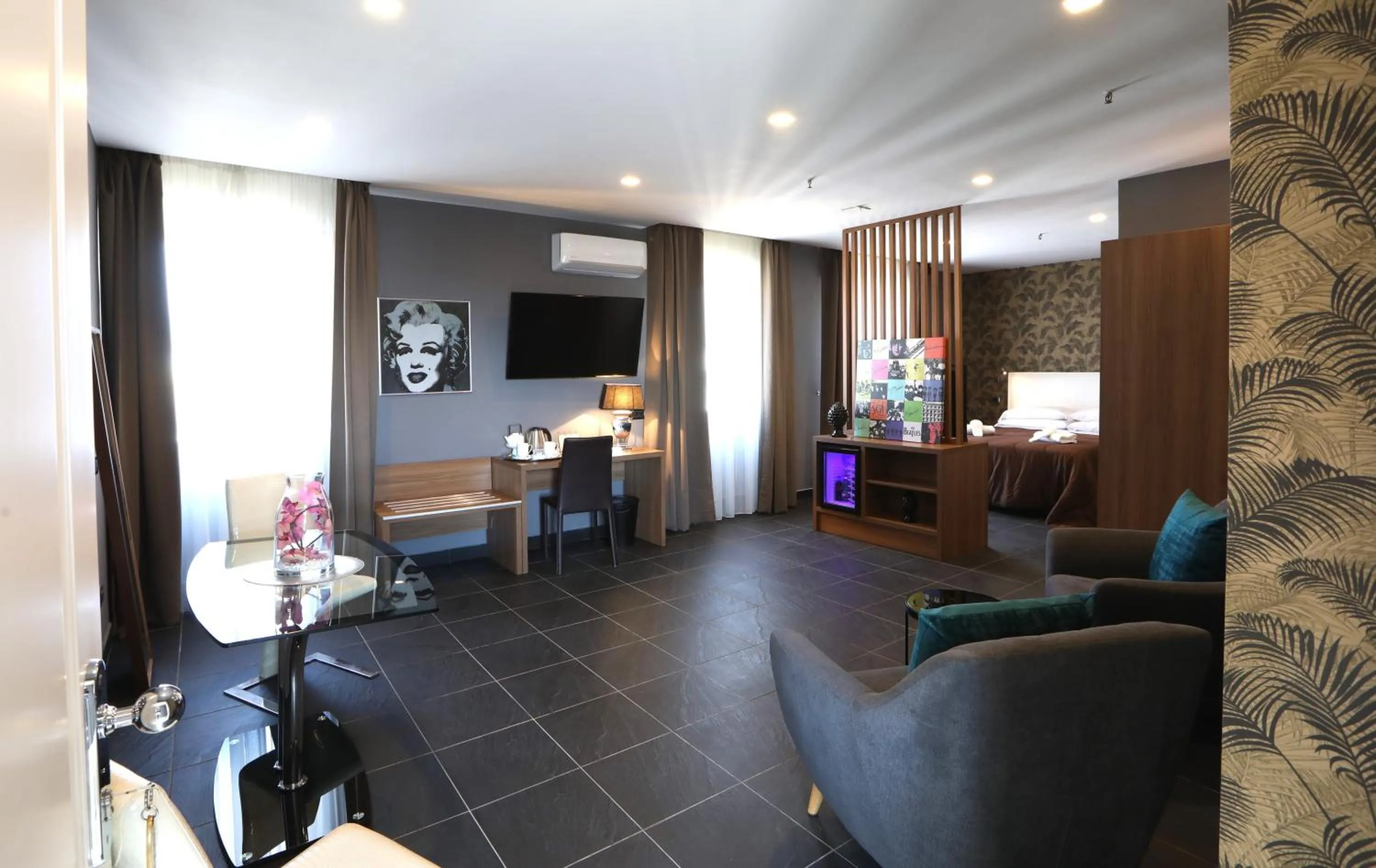 Bedroom in Hotel Europa Art Caserta