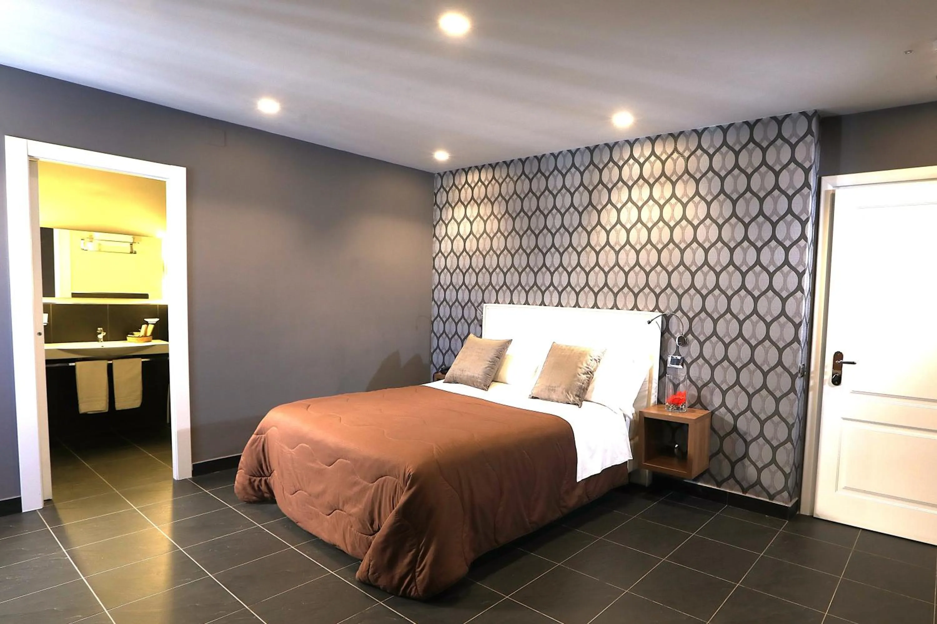 Bedroom, Bed in Hotel Europa Art Caserta