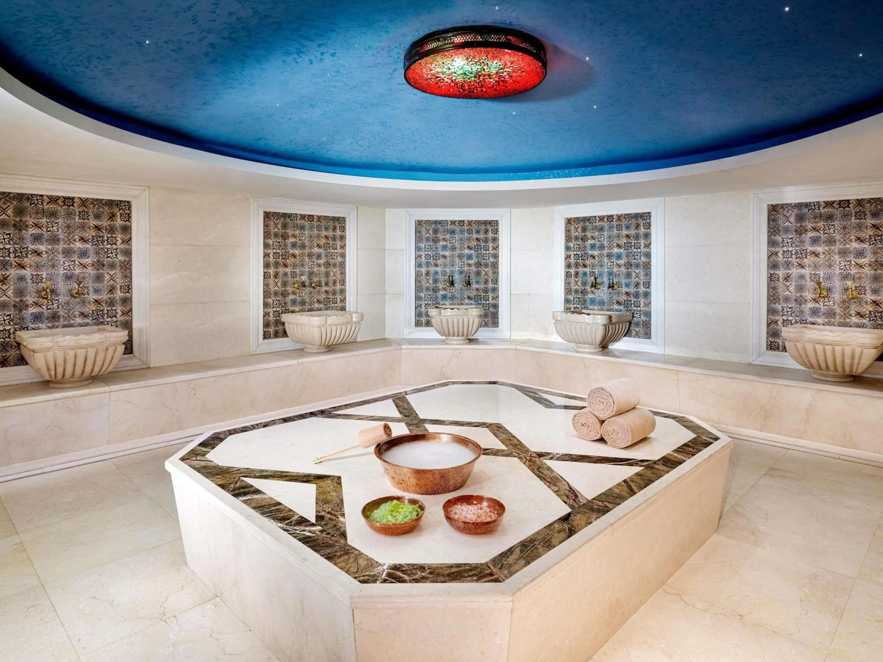 Spa and wellness centre/facilities in Mövenpick Hotel Karachi