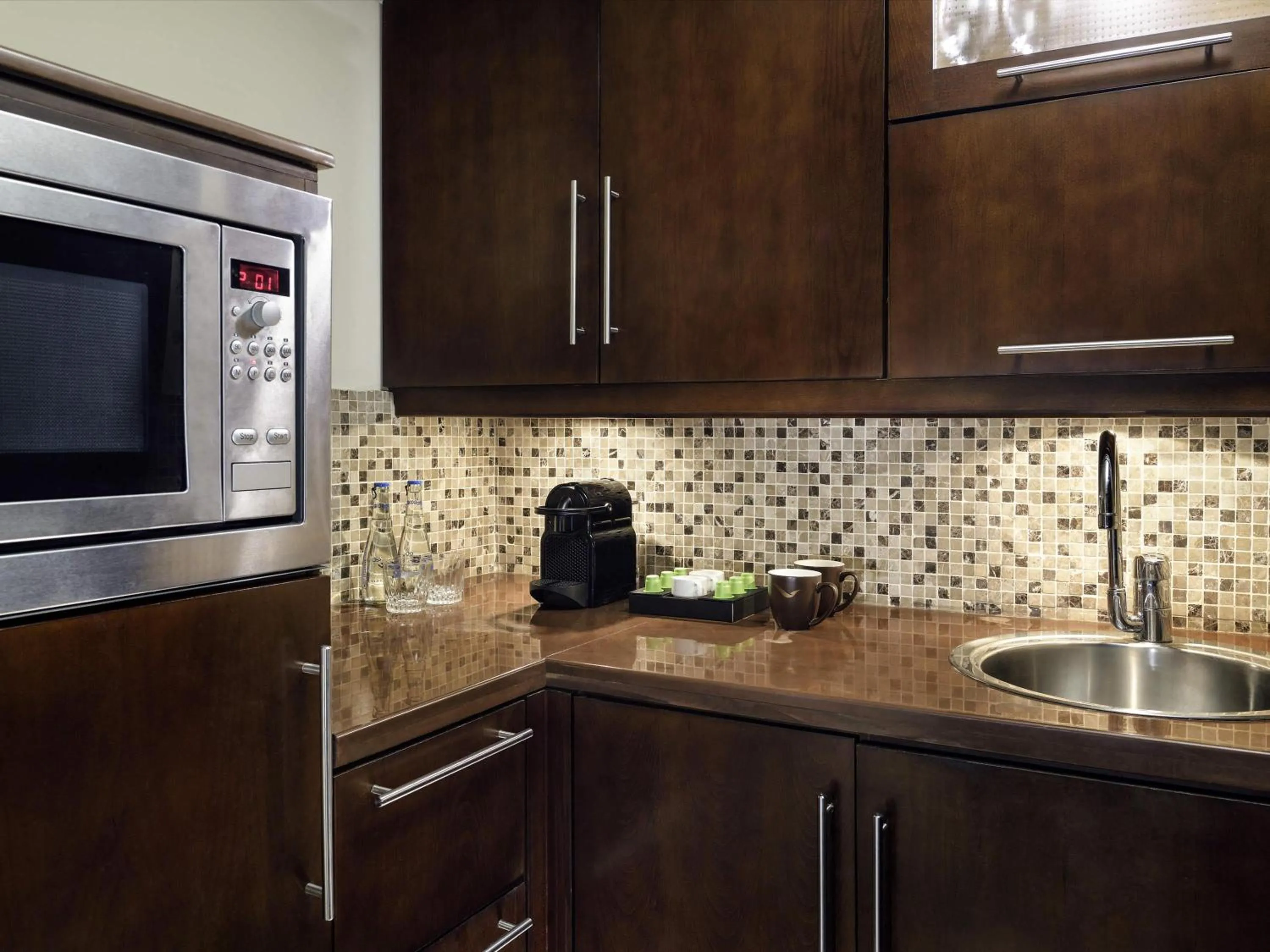 Bedroom in Mövenpick Hotel Karachi