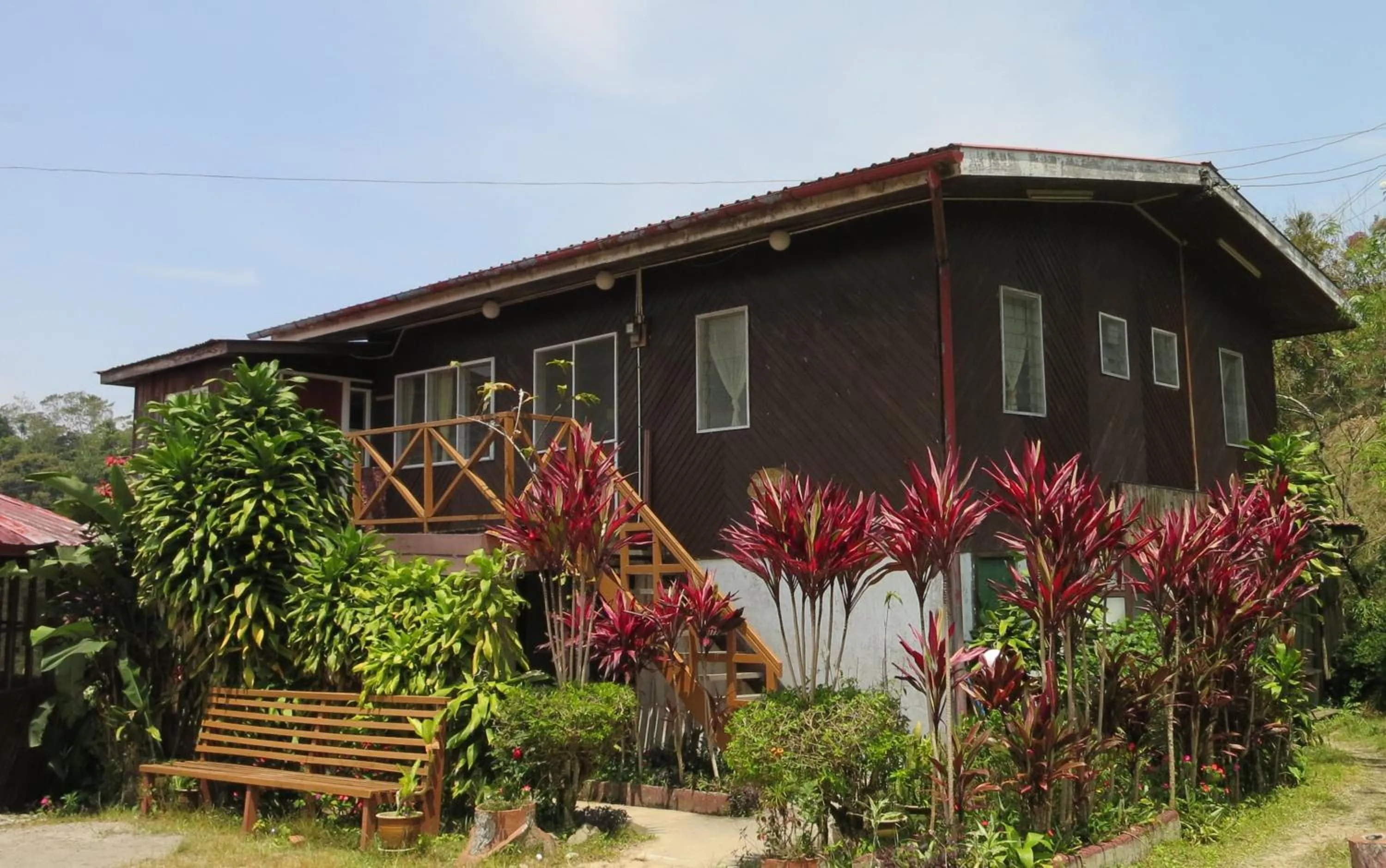 Facade/entrance in Mile 36 Lodge