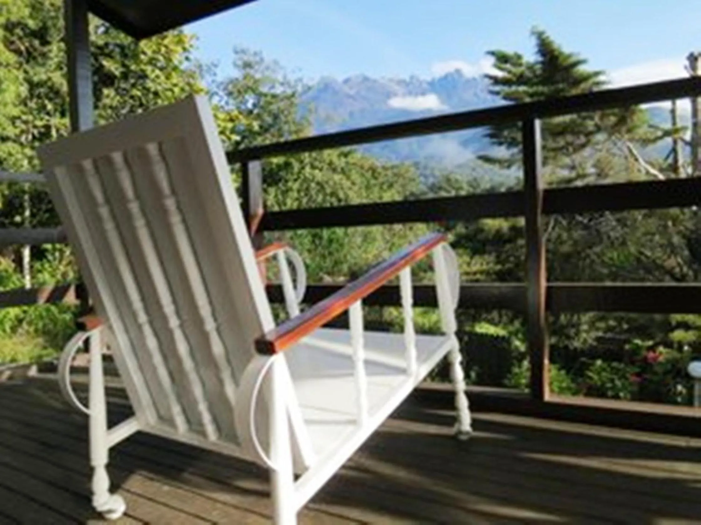 Bathroom in Mile 36 Lodge