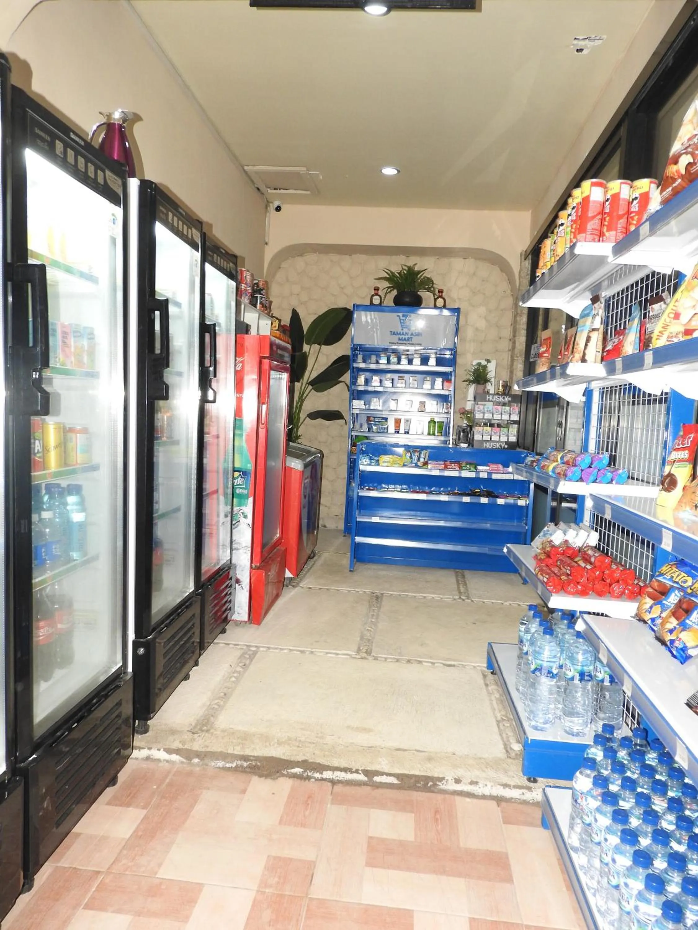 Supermarket/grocery shop in Taman Asih Bingin Homestay