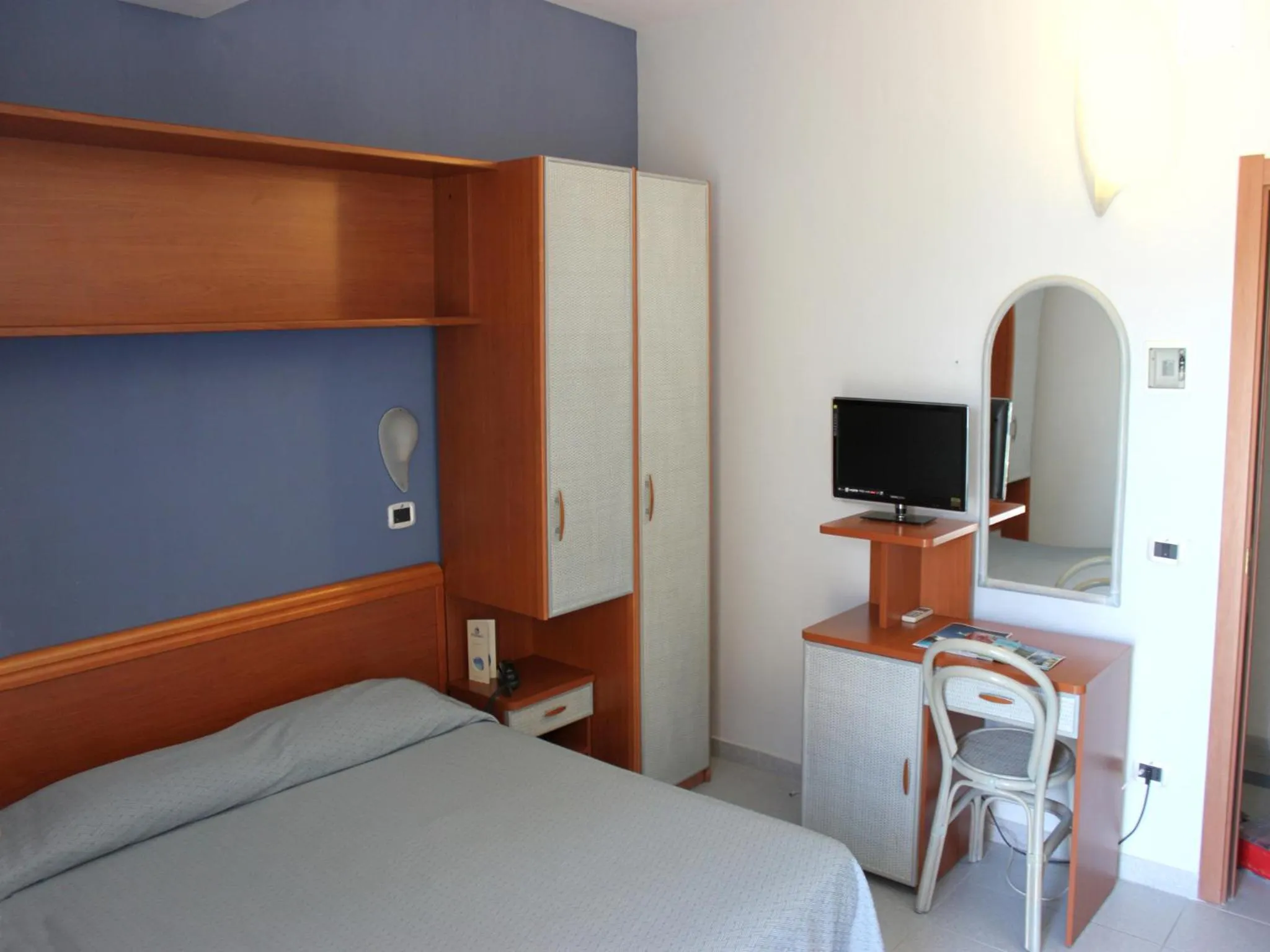 Photo of the whole room, Bed in Hotel Acquario