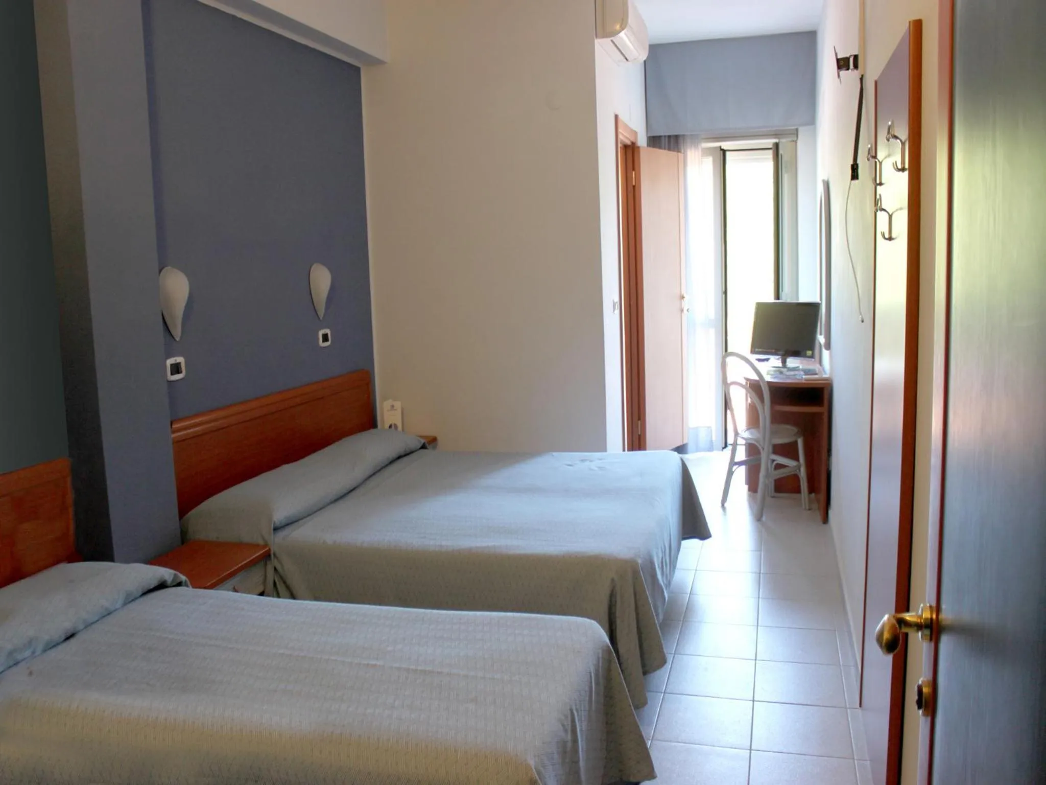 Photo of the whole room, Bed in Hotel Acquario