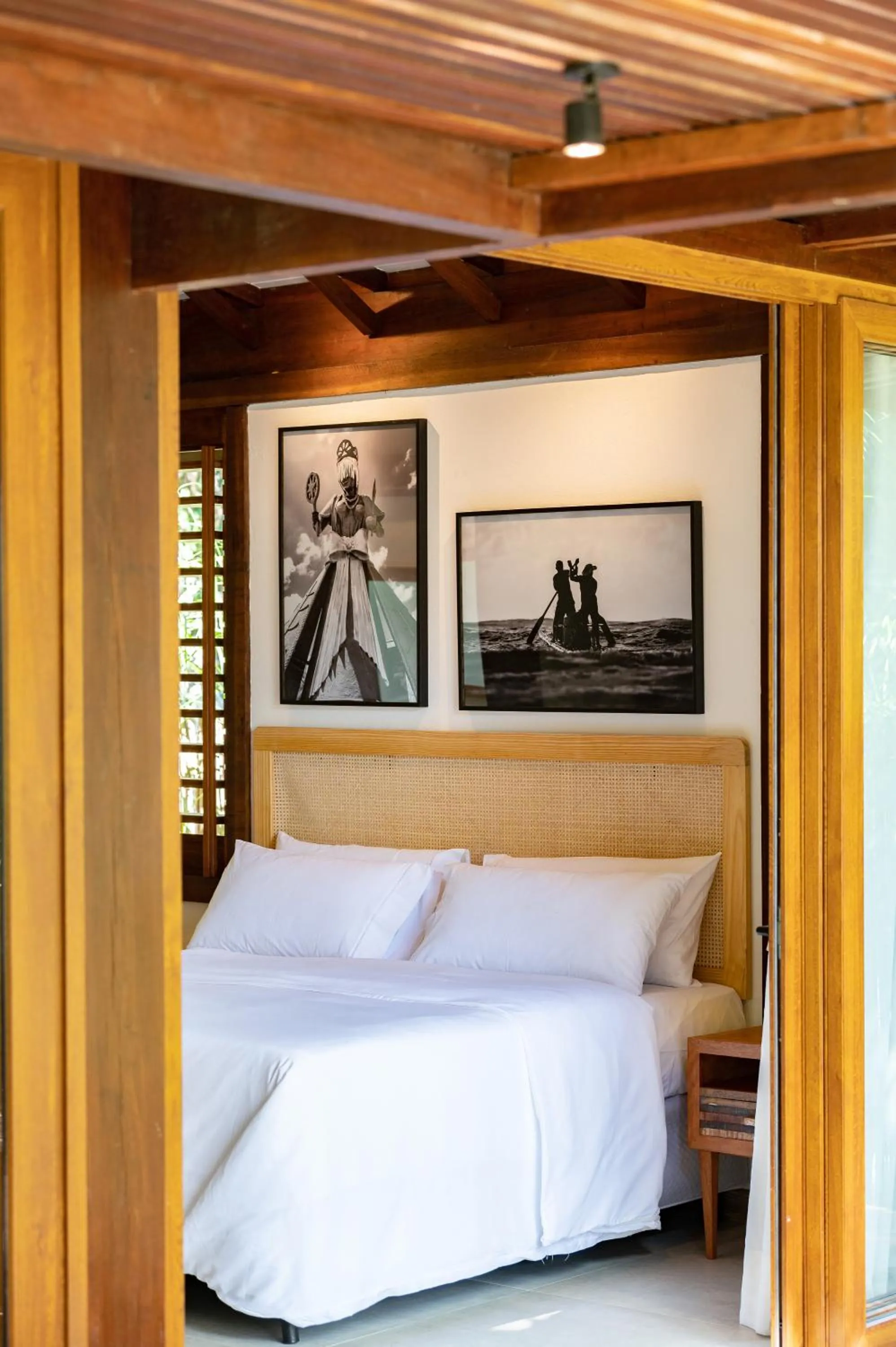 Bed in Colibri Beach Villas