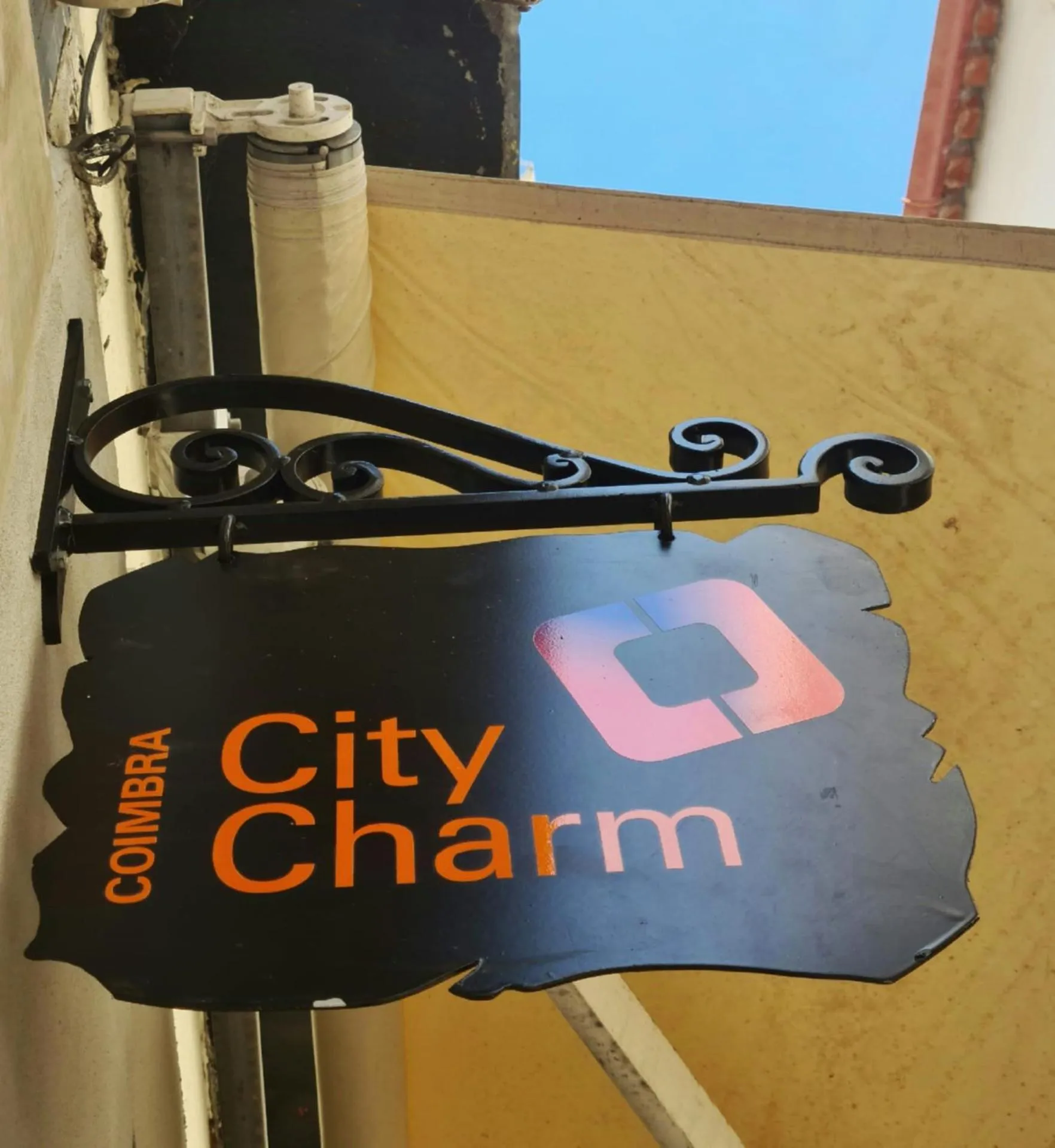 Logo/Certificate/Sign in COIMBRA CITY CHARM