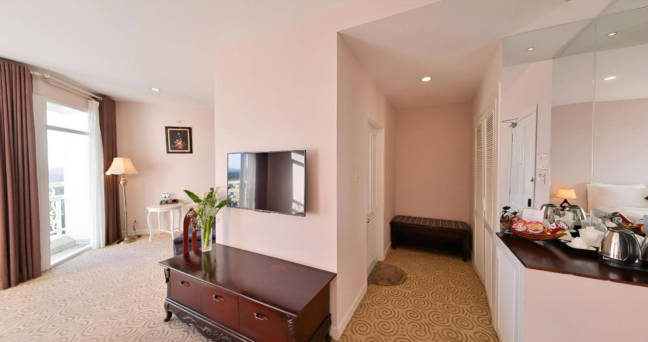 Photo of the whole room in Ngoc Phat Dalat Hotel