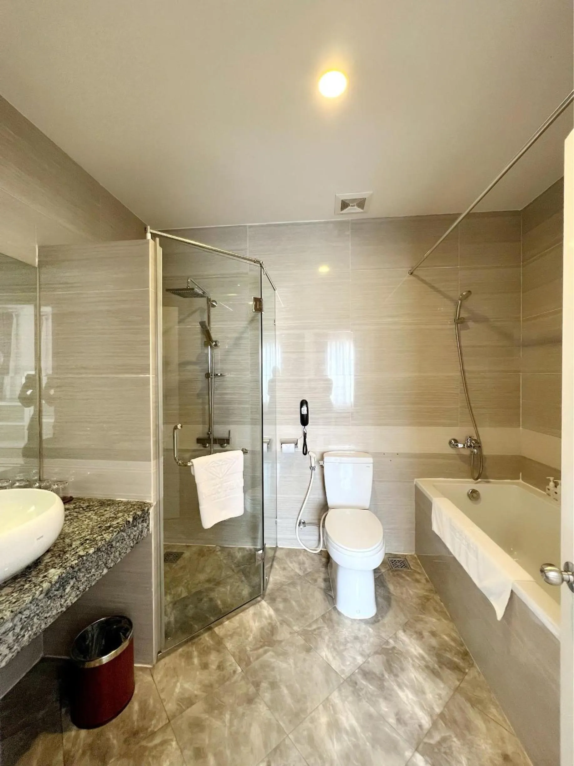 Bathroom in Ngoc Phat Dalat Hotel