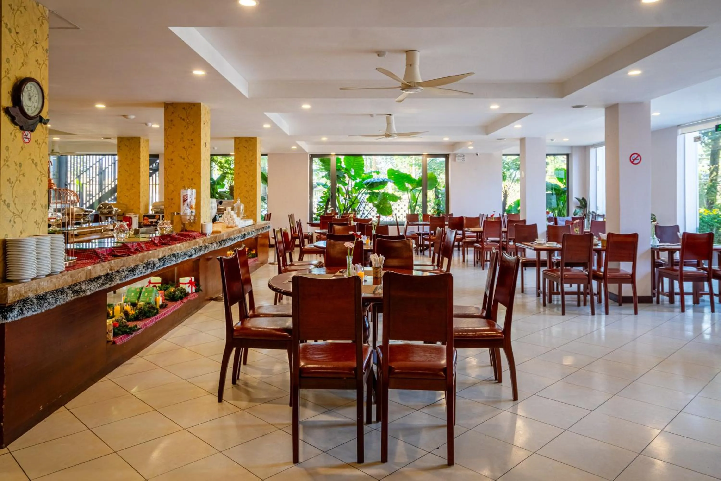 Restaurant/places to eat in Ngoc Phat Dalat Hotel
