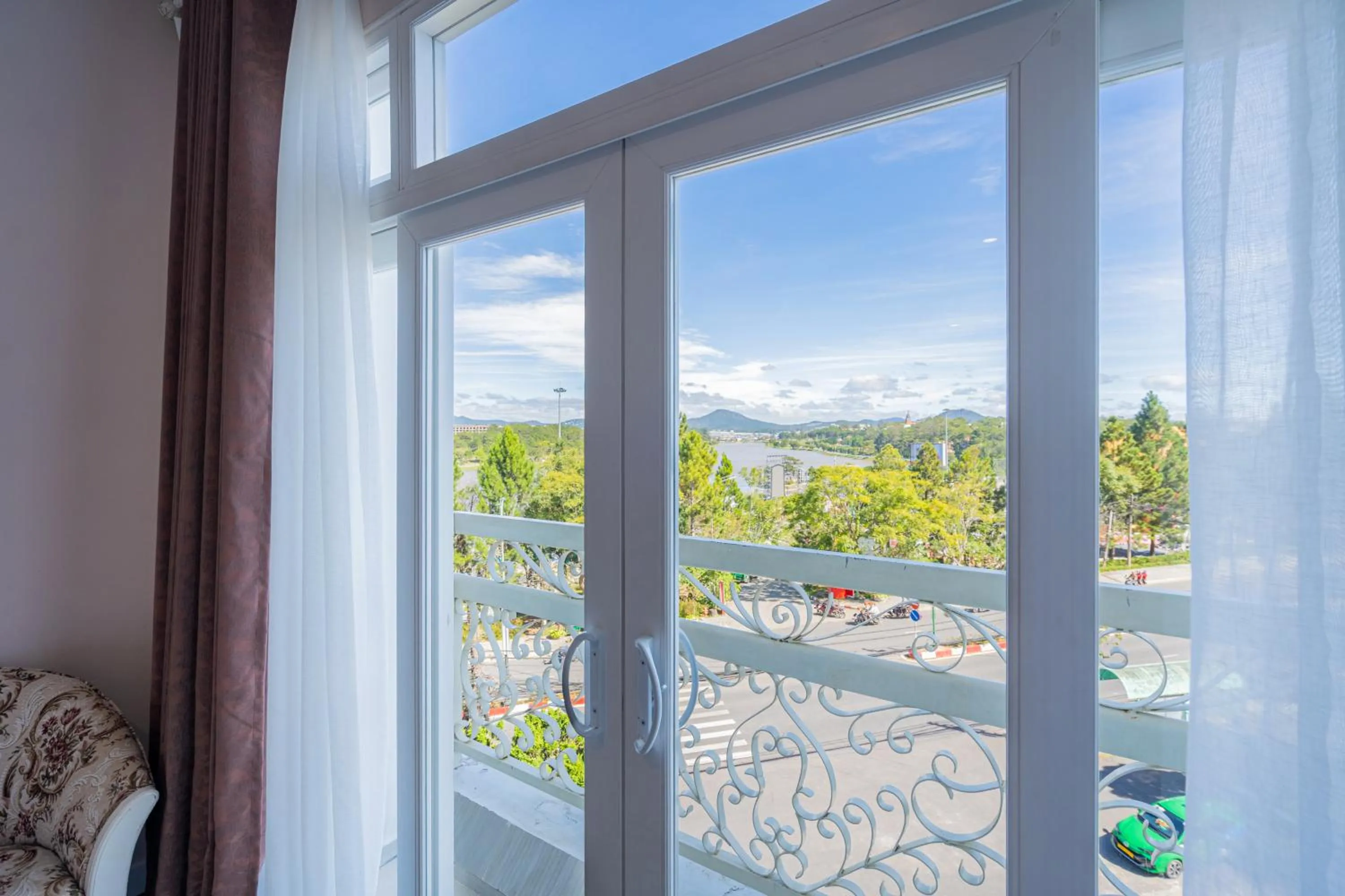 Day in Ngoc Phat Dalat Hotel