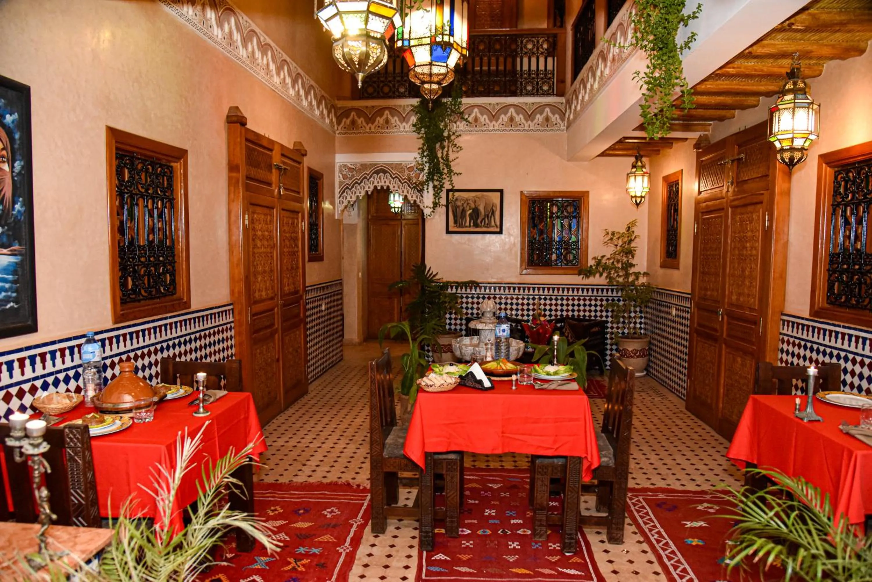 Restaurant/places to eat in Riad ZANOUBA