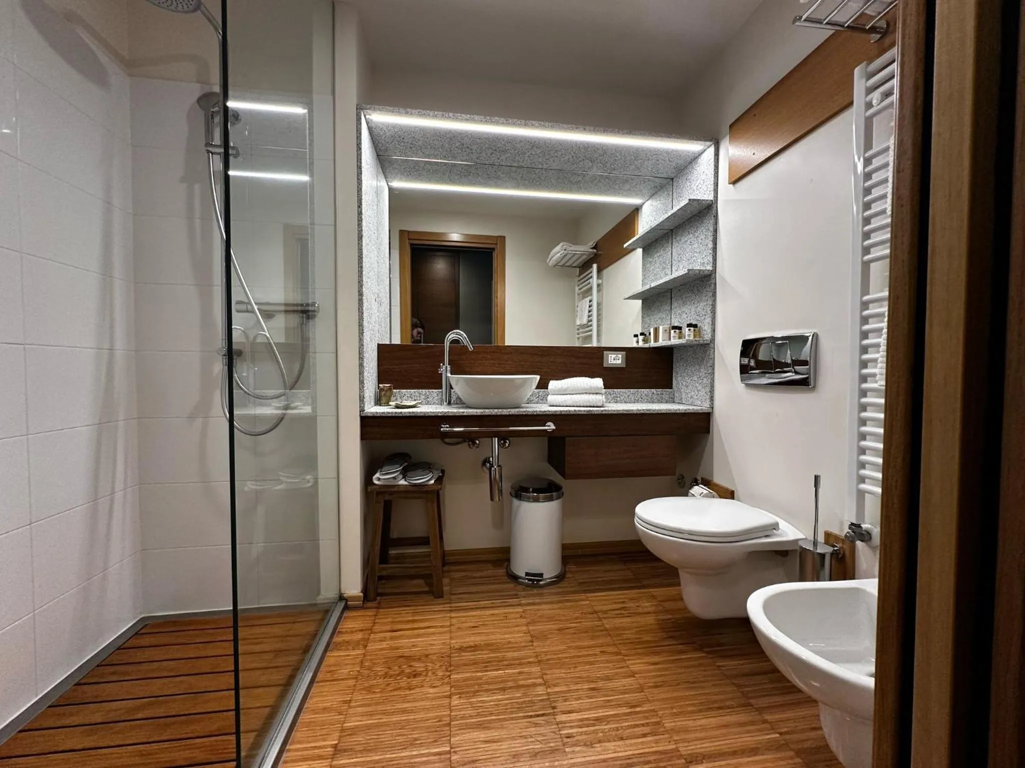 Shower in Hotel Cortese